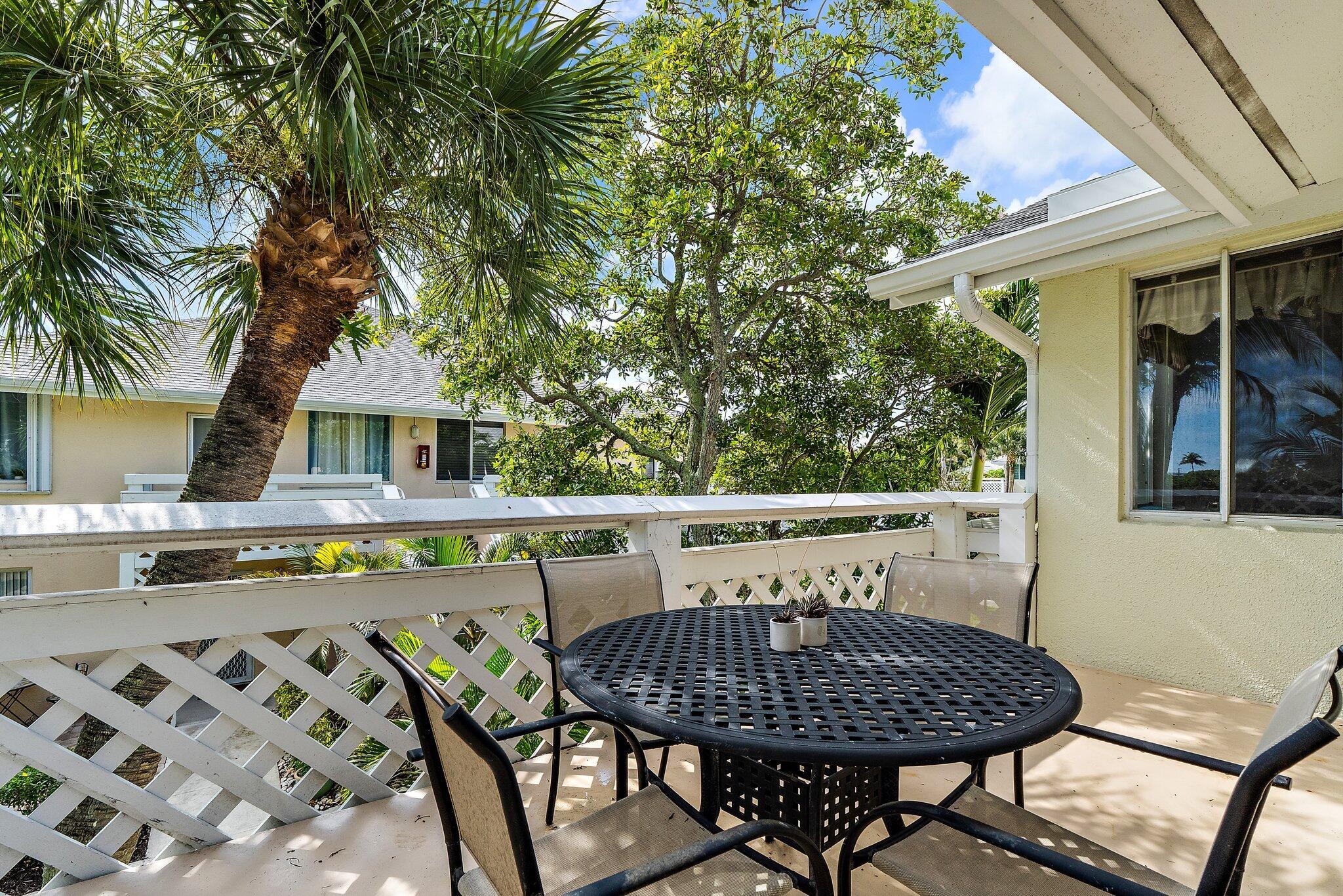 PLANTATION VILLAS CONDO FILED 4-30-85 - Residential Lease