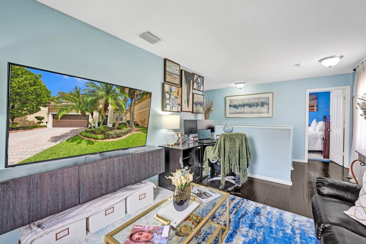 Lakeview West 158-44 B - Residential