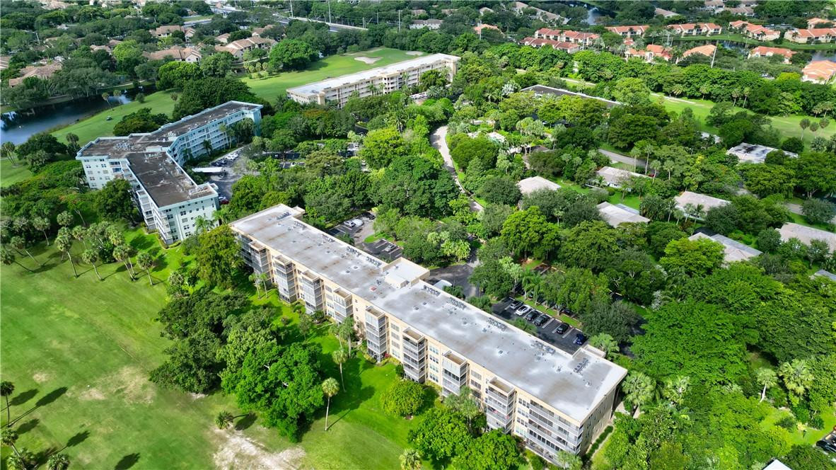 Palm Aire - Residential