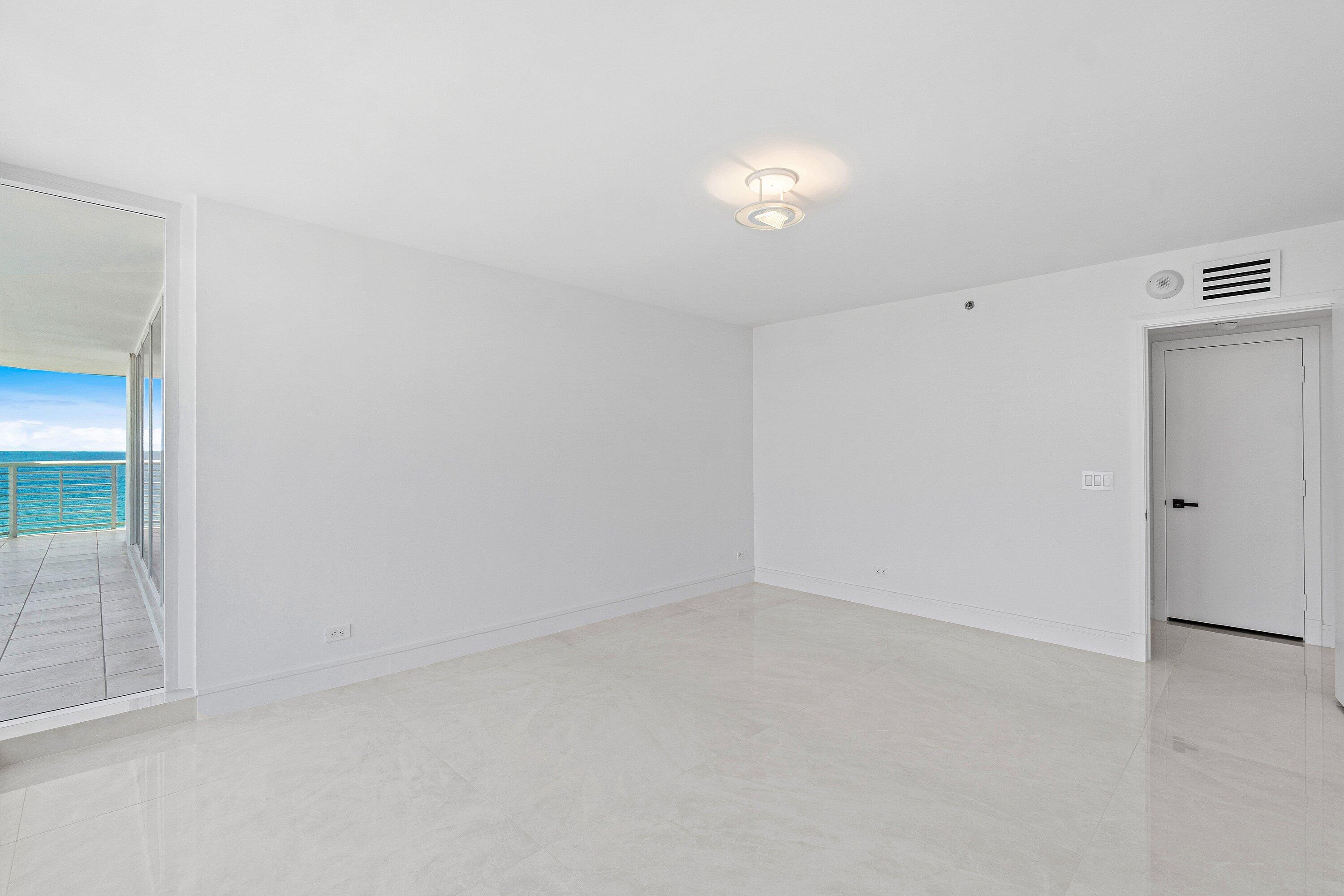 VILLA NOVA CONDO - Residential