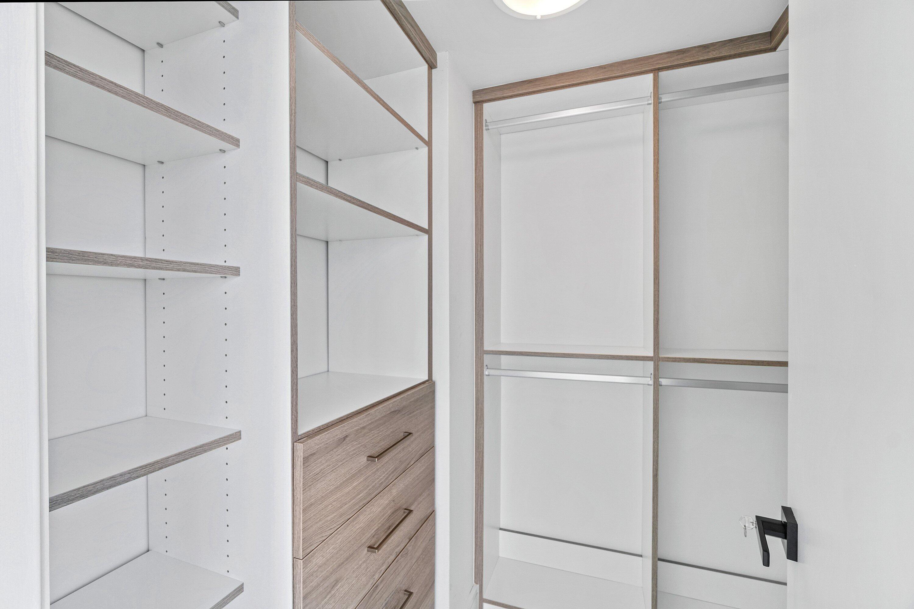 VILLA NOVA CONDO - Residential