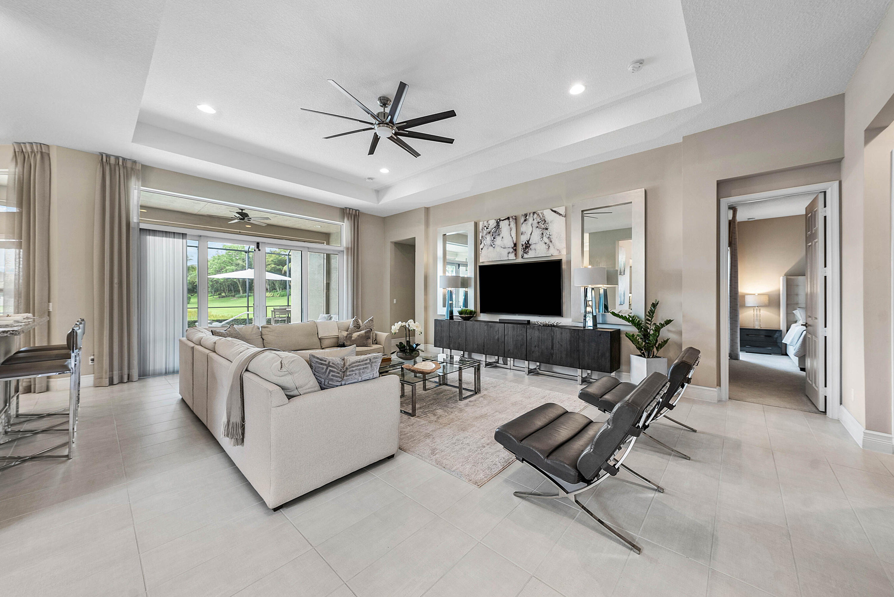 Valencia Bay - Residential
