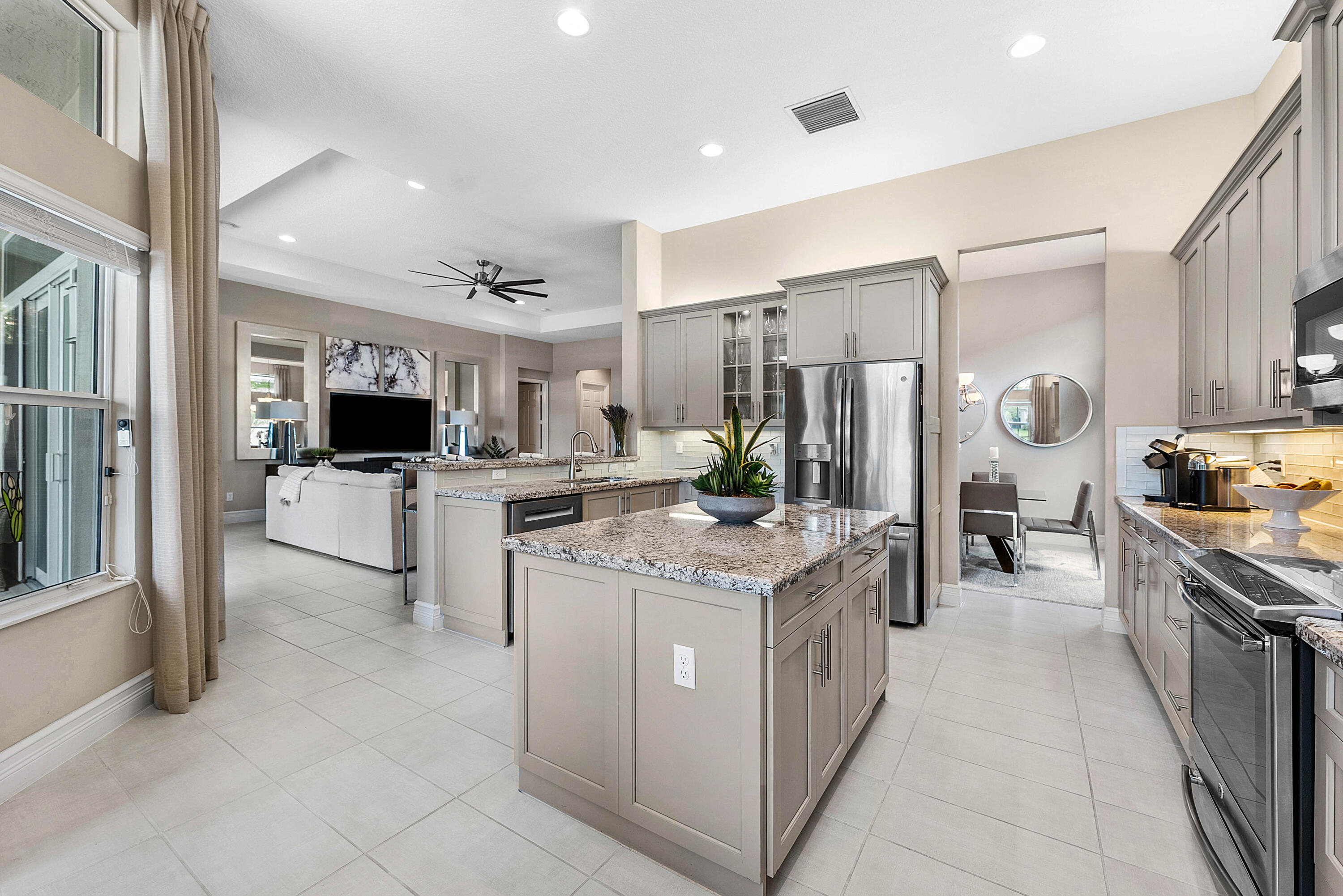 Valencia Bay - Residential