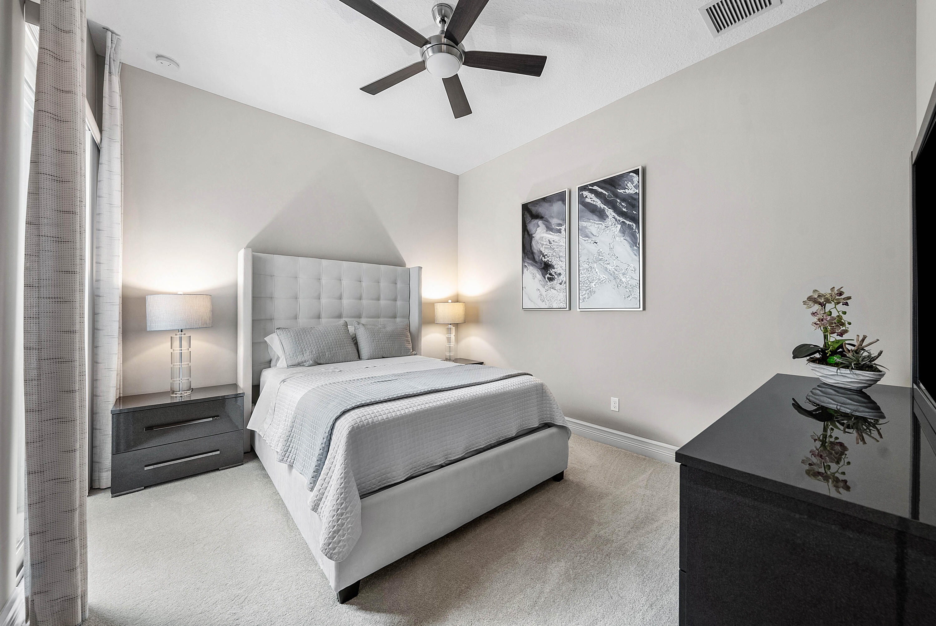 Valencia Bay - Residential