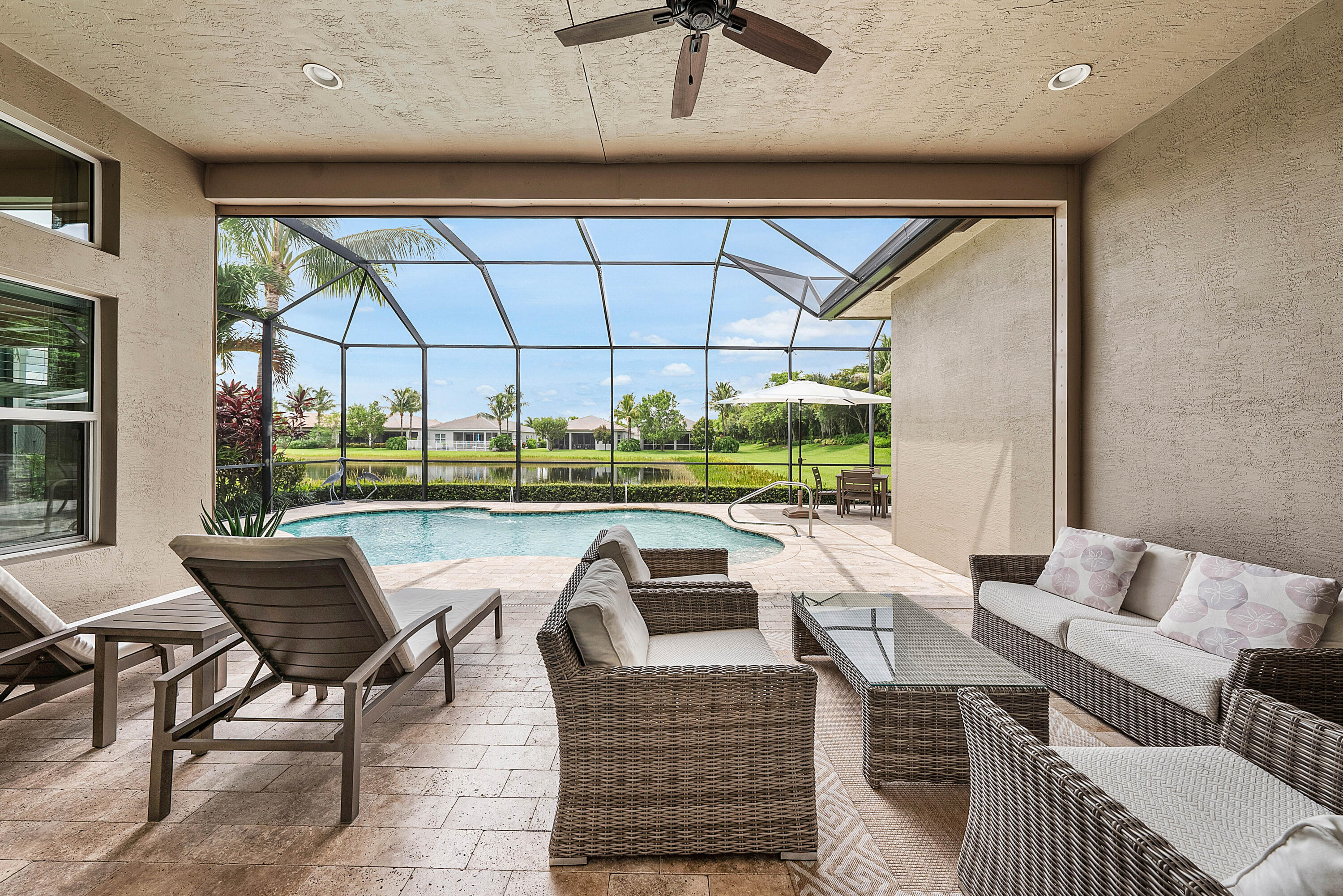 Valencia Bay - Residential
