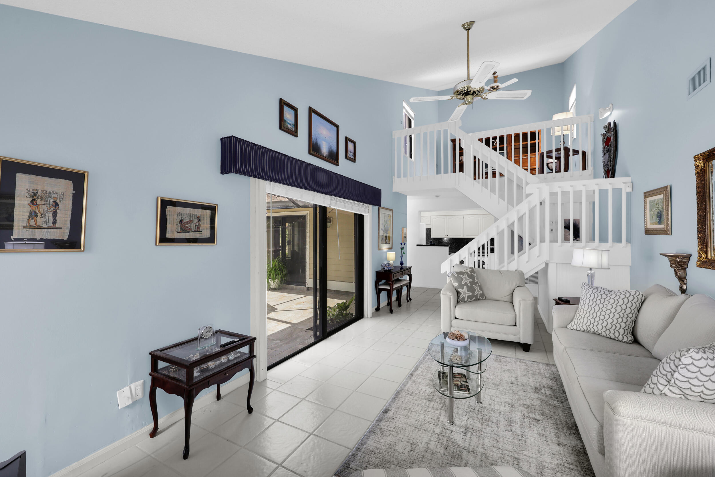 SUMMER WINDS OF JUPITER - Residential