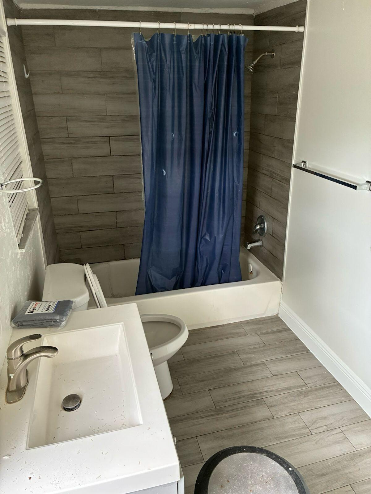 FRESHWATER ADD TO WPB - Residential Lease