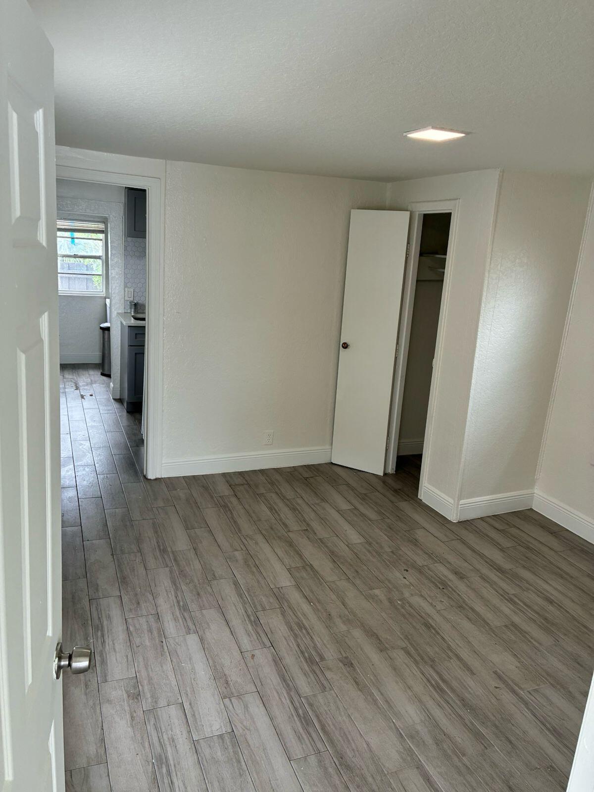 FRESHWATER ADD TO WPB - Residential Lease