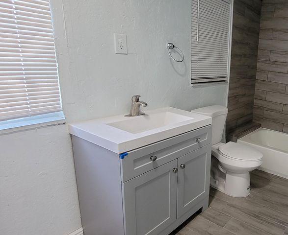 FRESHWATER ADD TO WPB - Residential Lease