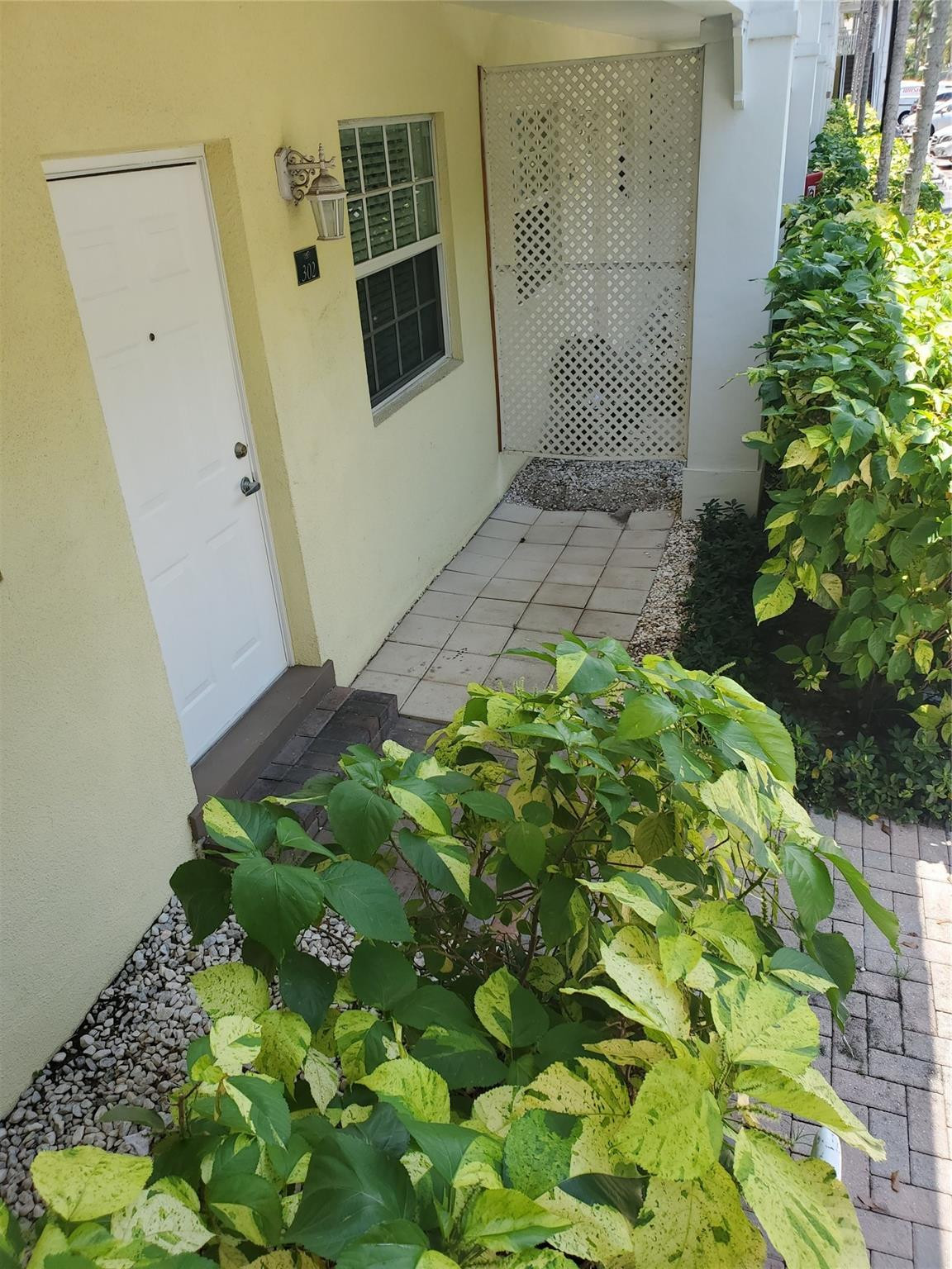 GROVE AT WILTON MANORS CONDO - Residential