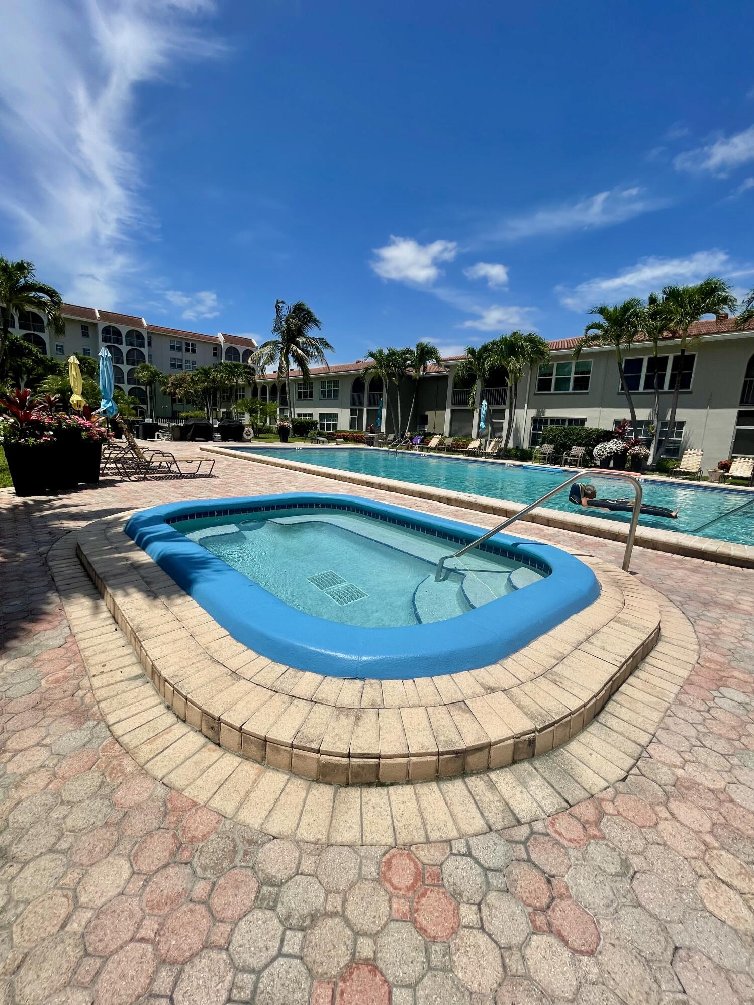 TIERRA DEL SOL CONDO - Residential