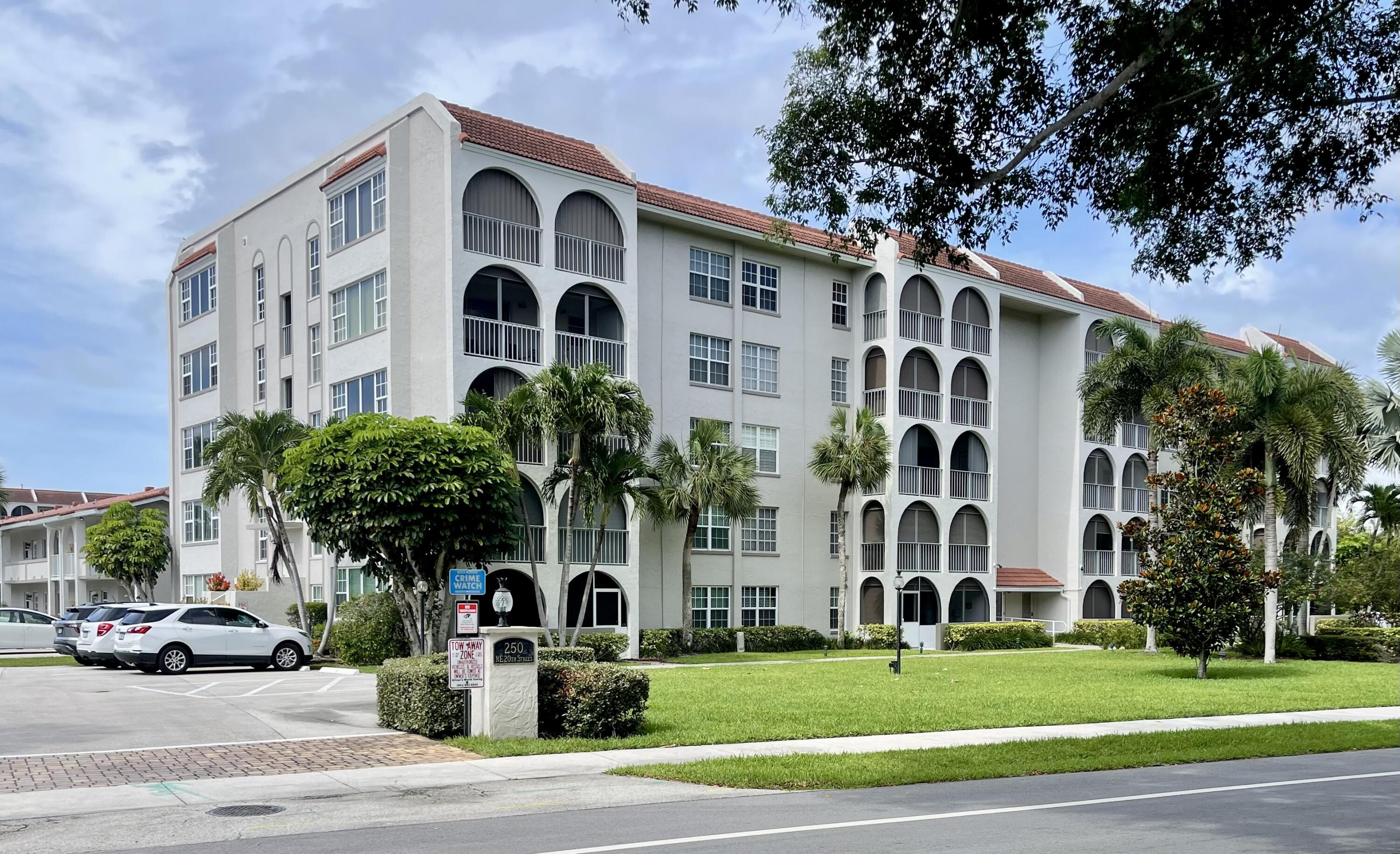 TIERRA DEL SOL CONDO - Residential