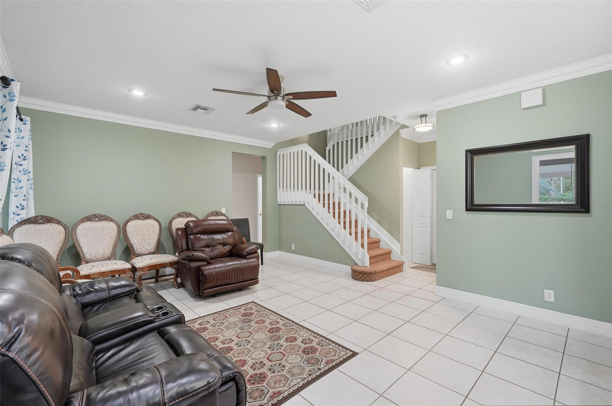 Breeding Prop 165-19 B - Residential