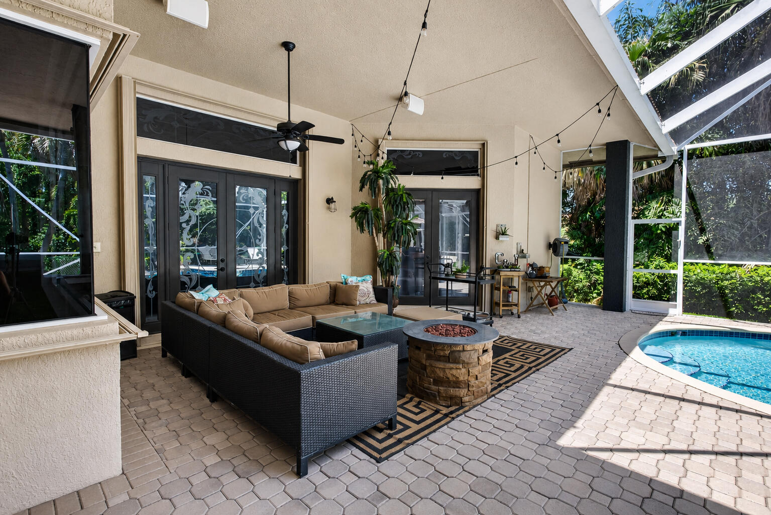 PINE TREE ESTATES - Residential