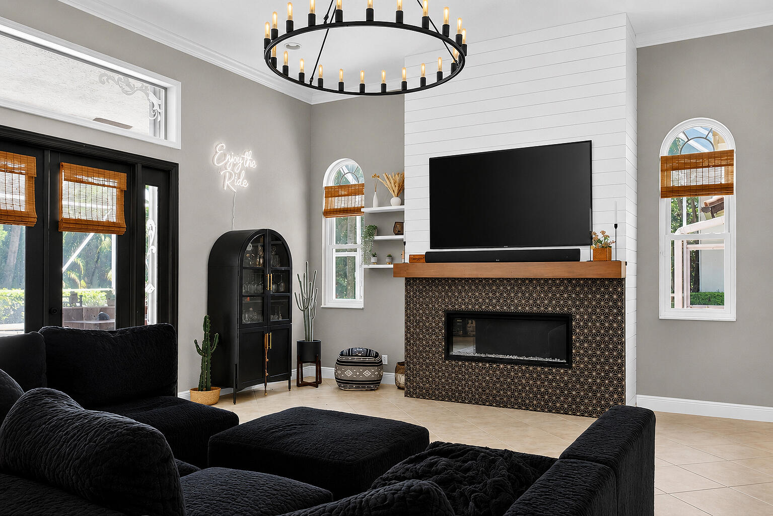 PINE TREE ESTATES - Residential