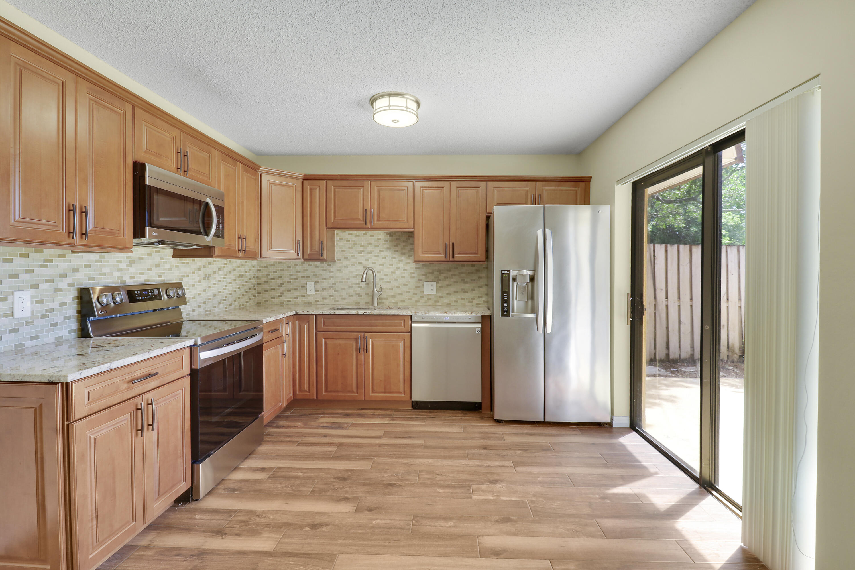 SHERWOOD LAKES - Residential