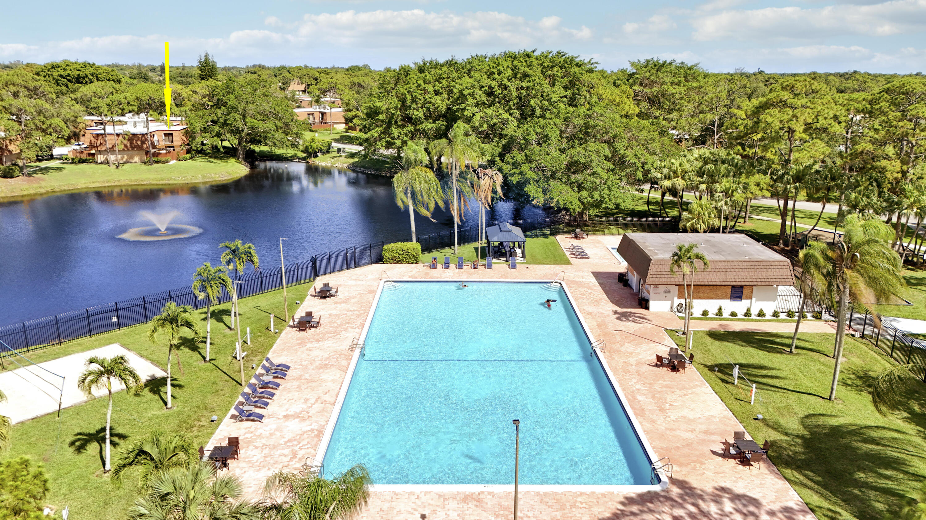SHERWOOD LAKES - Residential