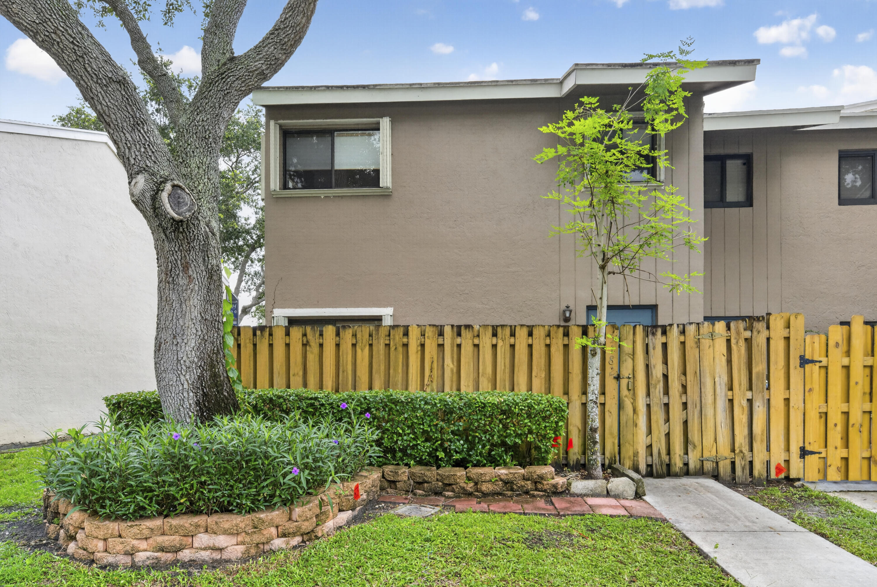 SADDLE-UP PLAT - Residential