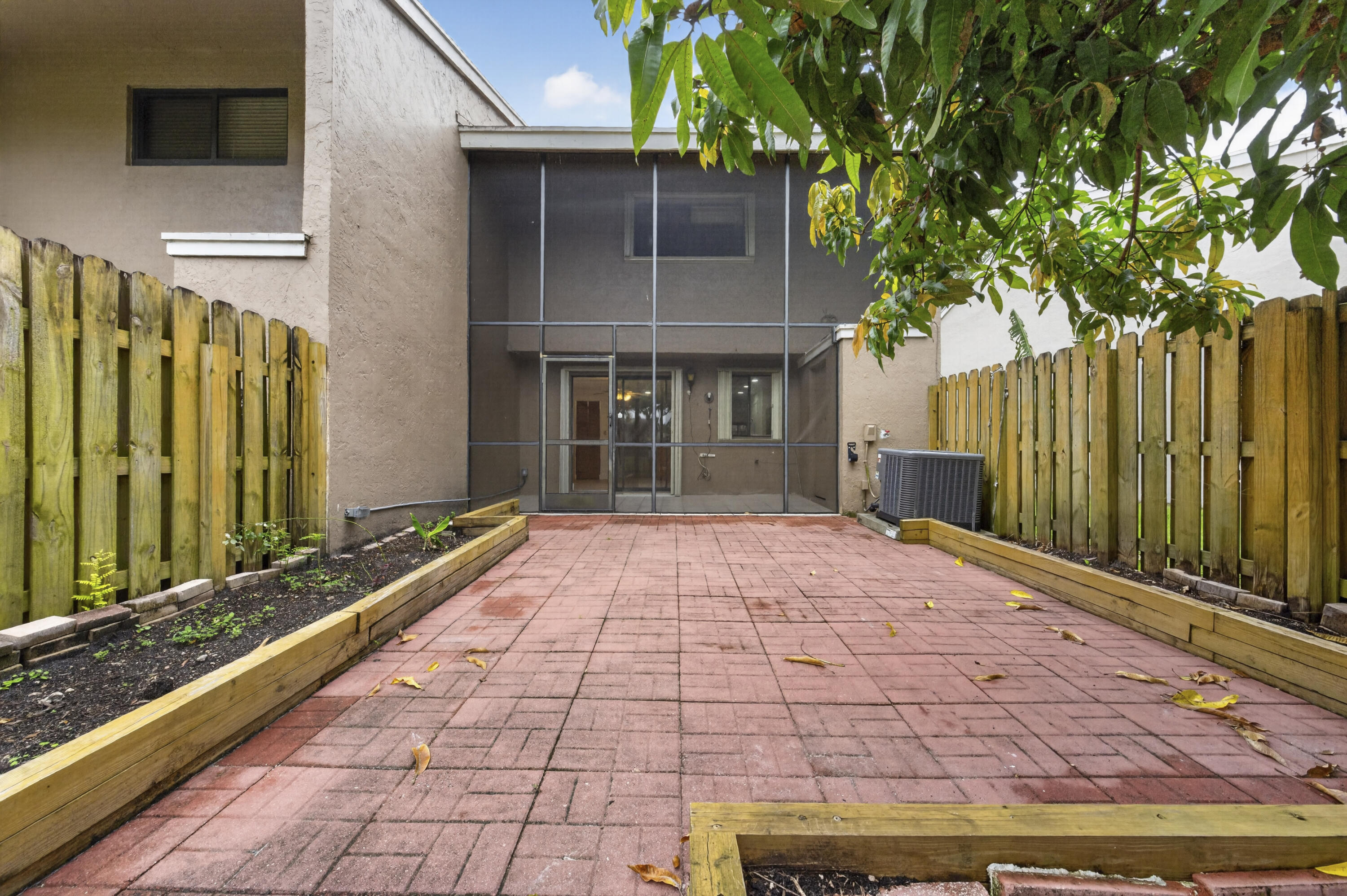 SADDLE-UP PLAT - Residential