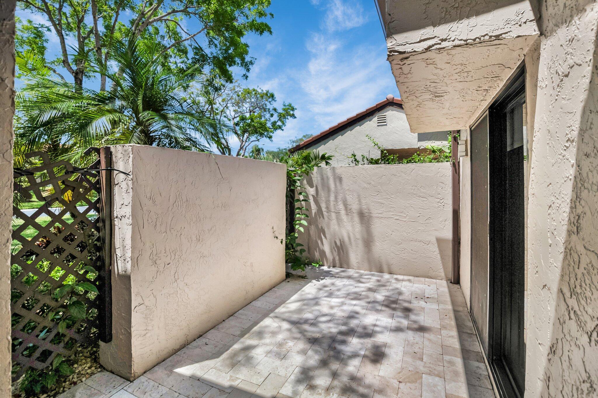 HORIZONS OF BOCA LAGO CONDO - Residential
