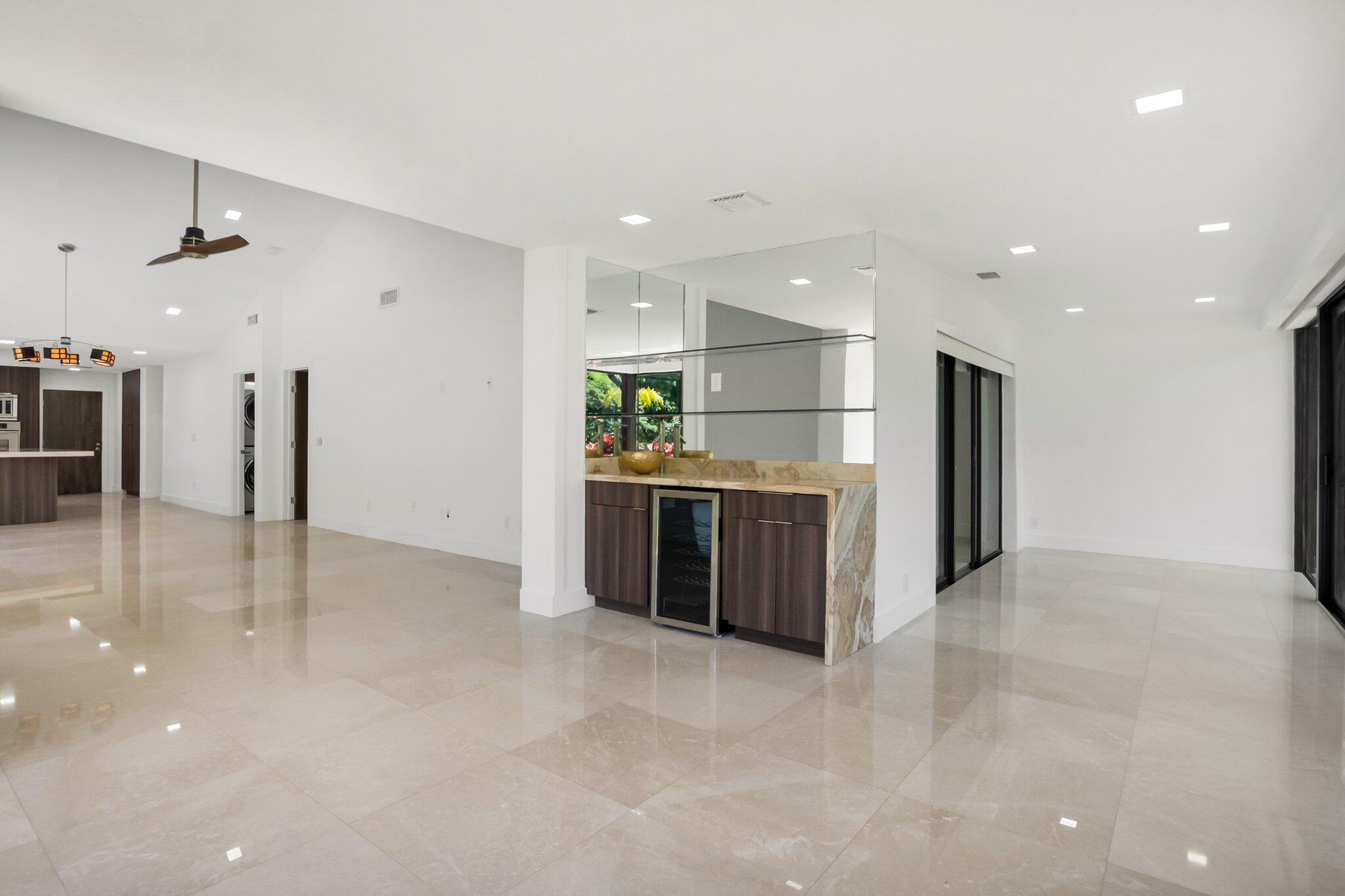 HORIZONS OF BOCA LAGO CONDO - Residential