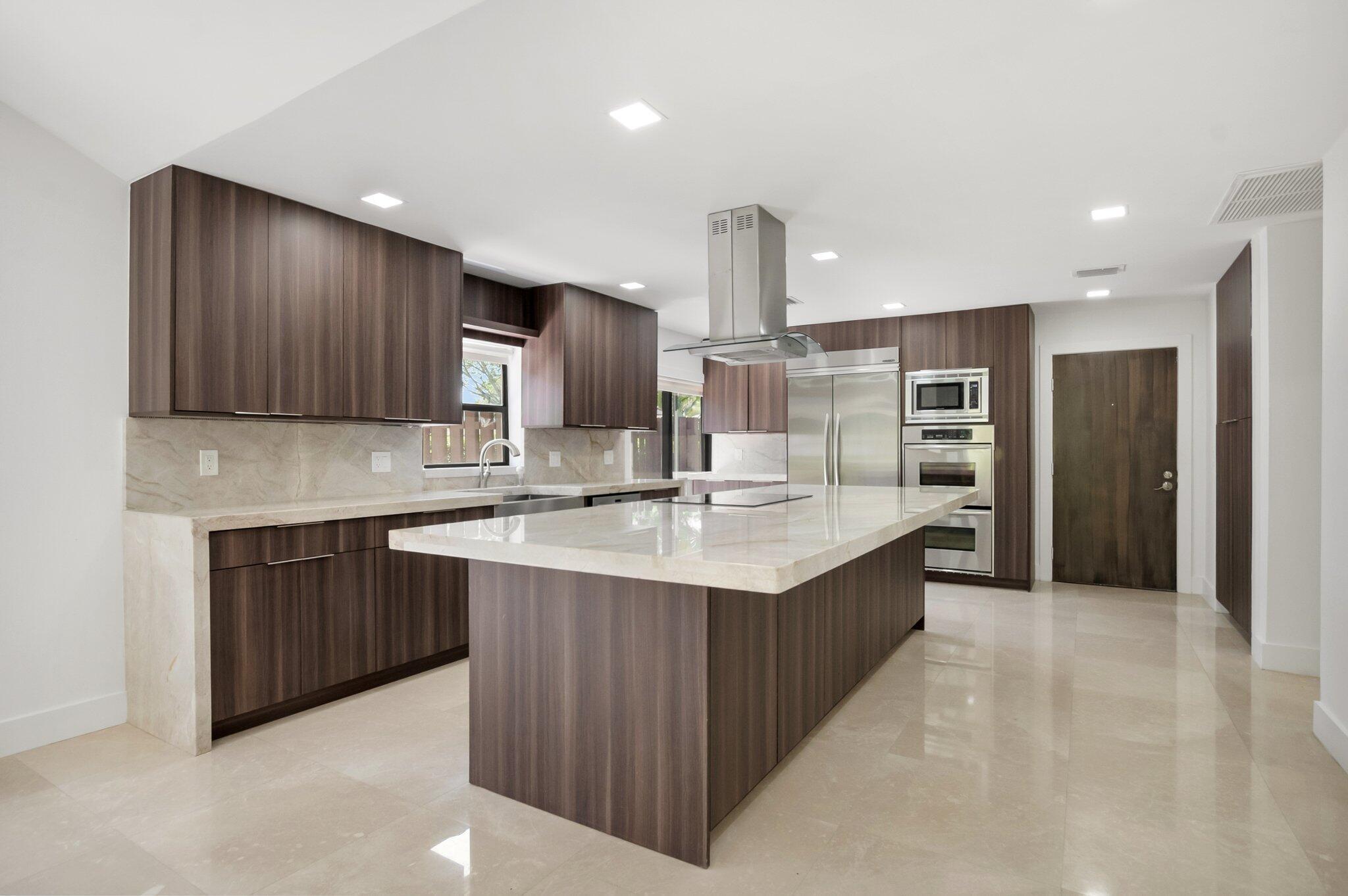 HORIZONS OF BOCA LAGO CONDO - Residential