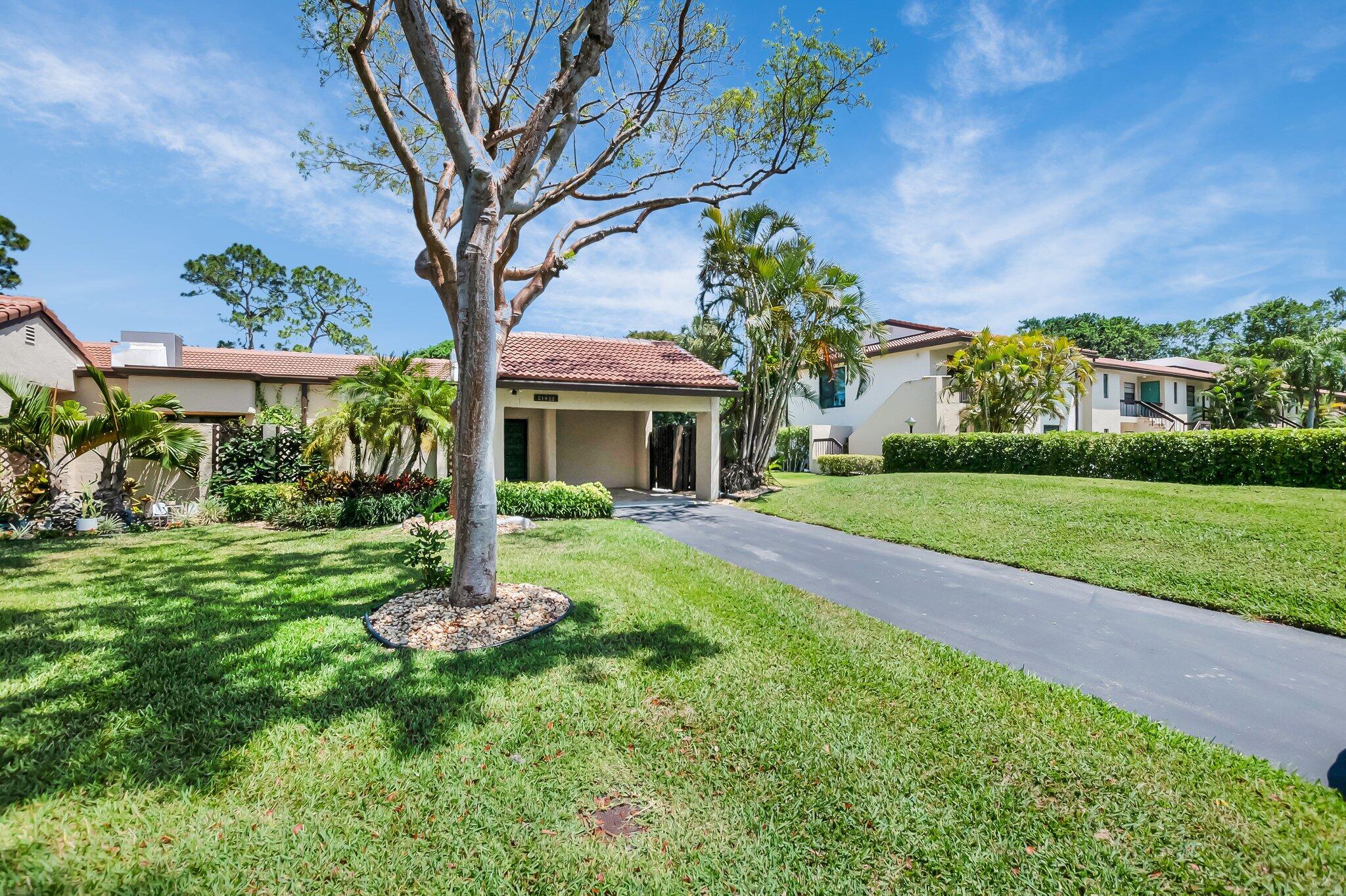 HORIZONS OF BOCA LAGO CONDO - Residential