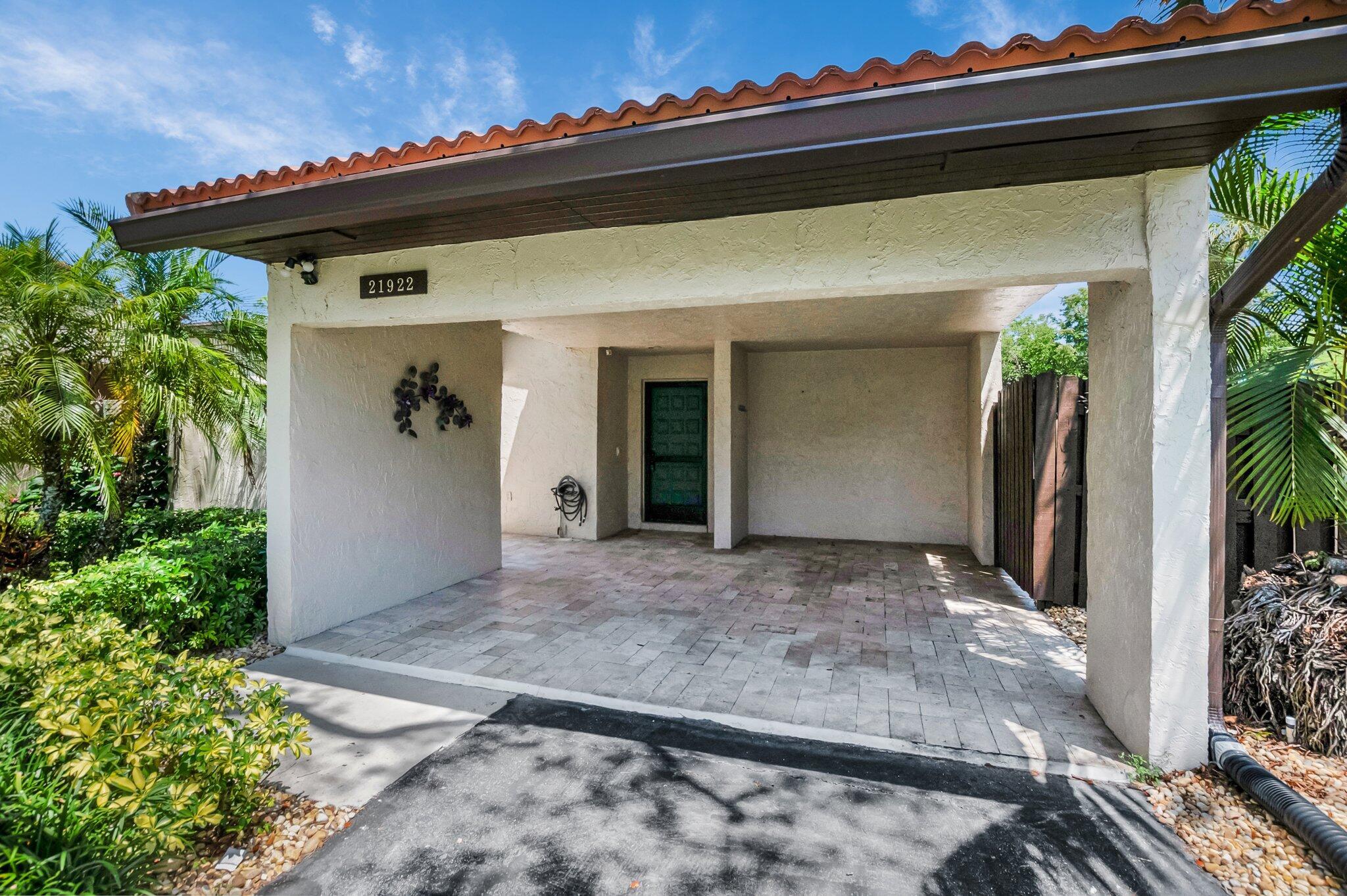 HORIZONS OF BOCA LAGO CONDO - Residential