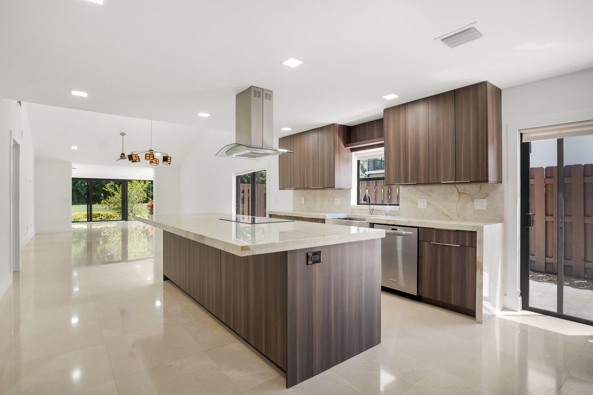 HORIZONS OF BOCA LAGO CONDO - Residential