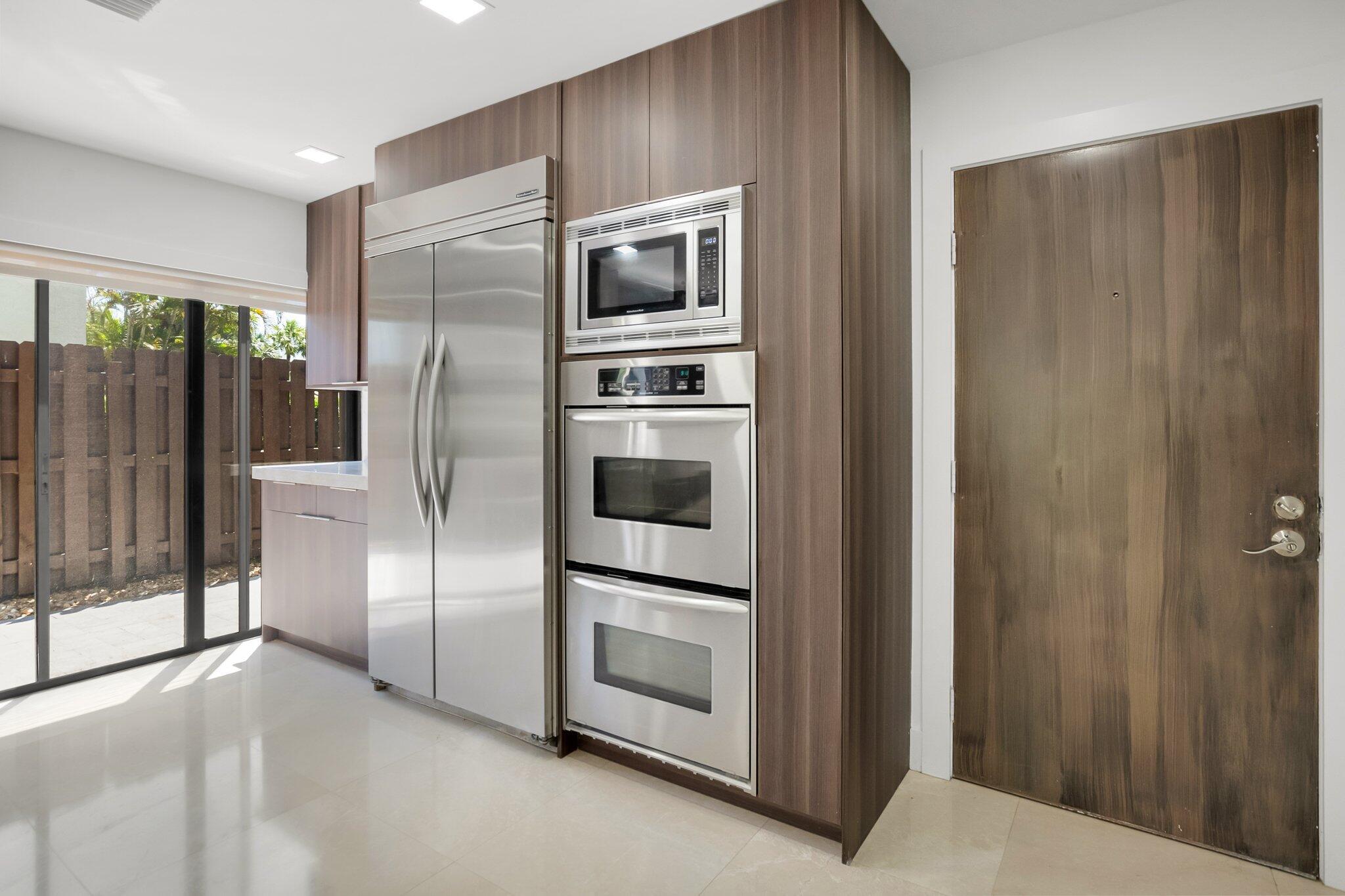HORIZONS OF BOCA LAGO CONDO - Residential