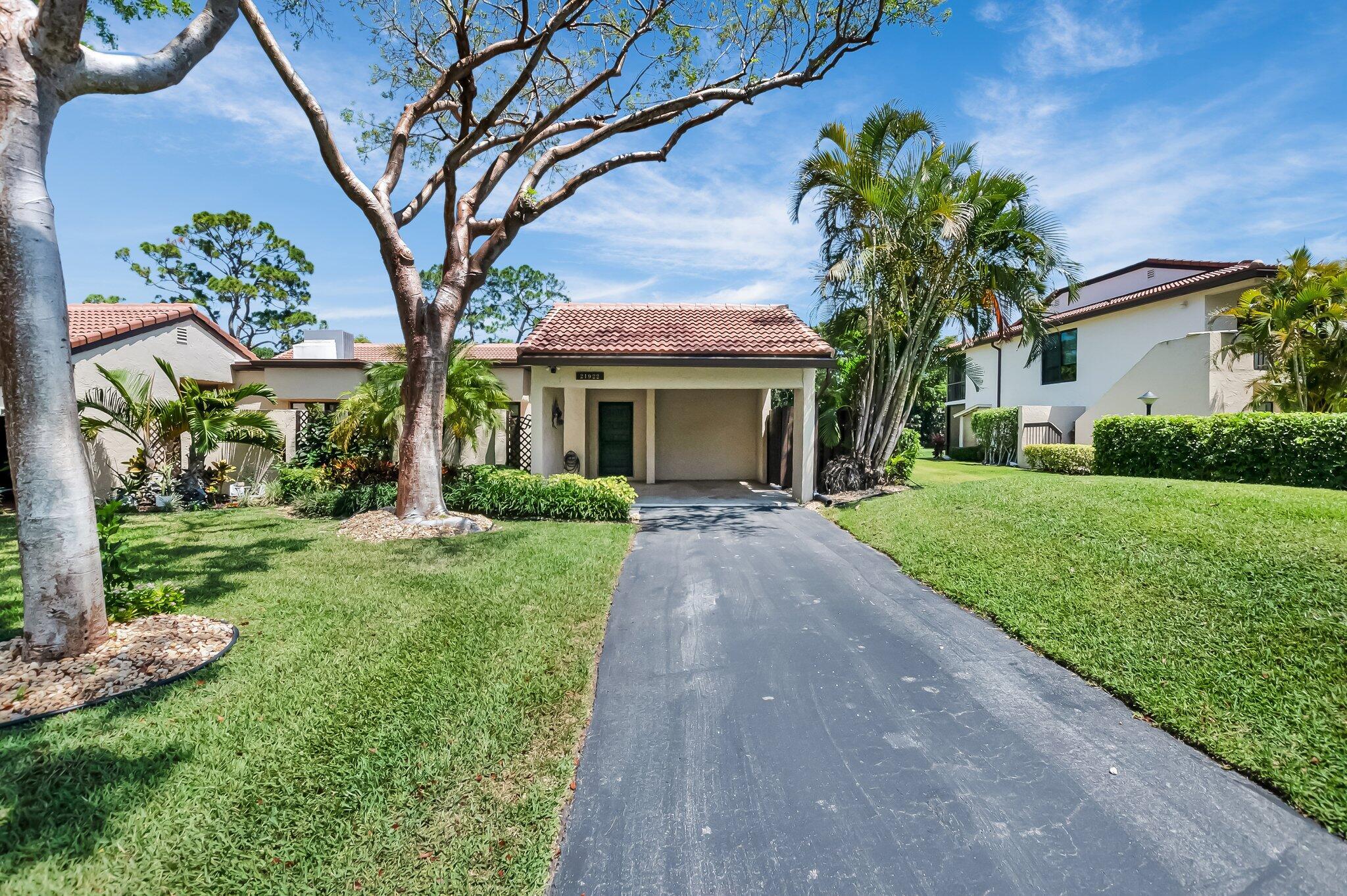 HORIZONS OF BOCA LAGO CONDO - Residential