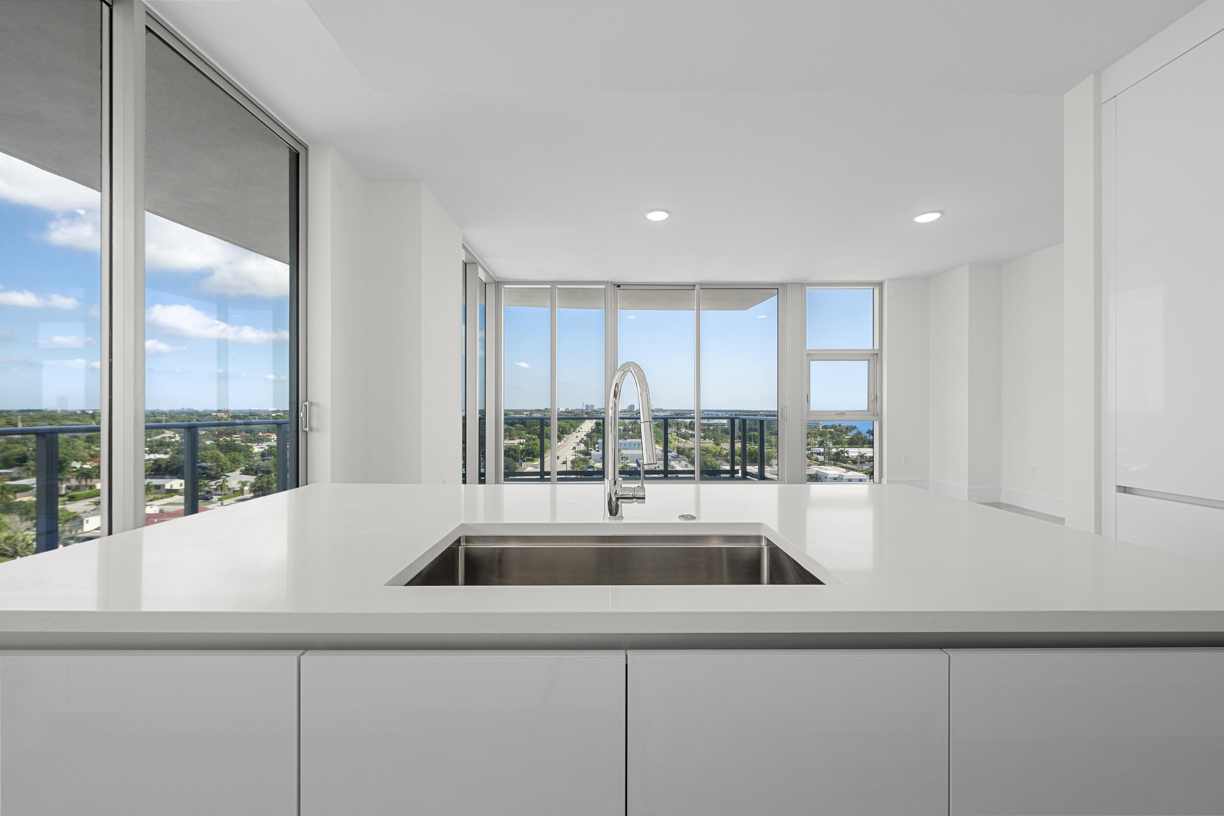 NAUTILUS 220 CONDO - Residential