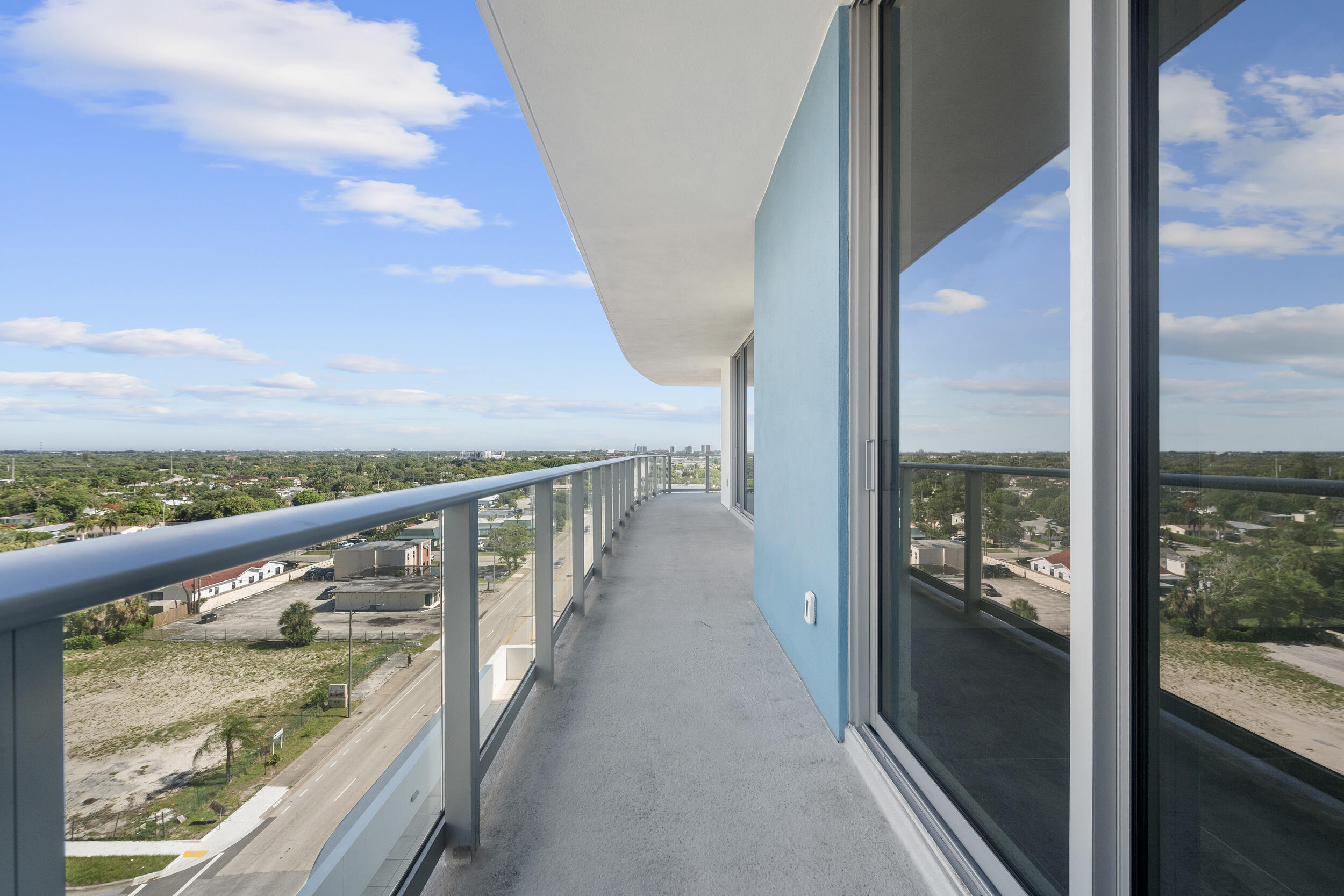 NAUTILUS 220 CONDO - Residential