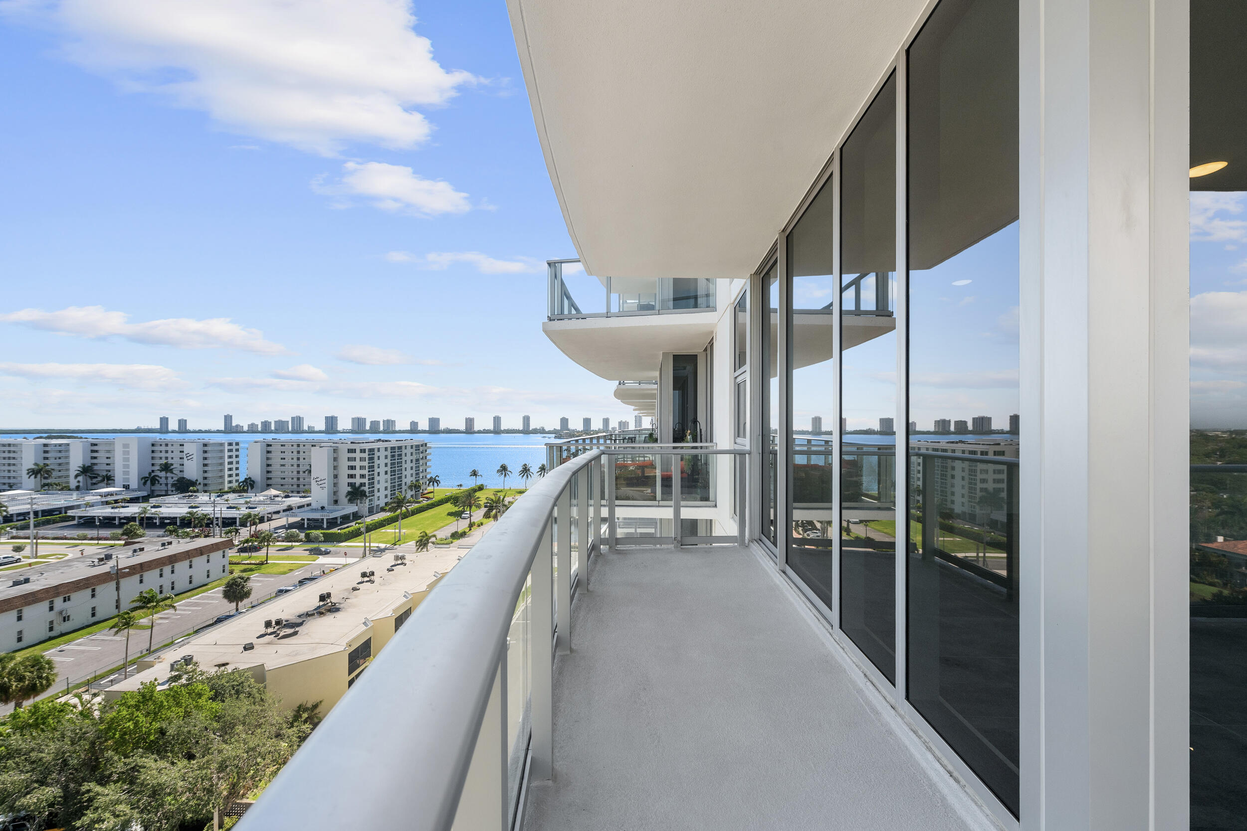 NAUTILUS 220 CONDO - Residential