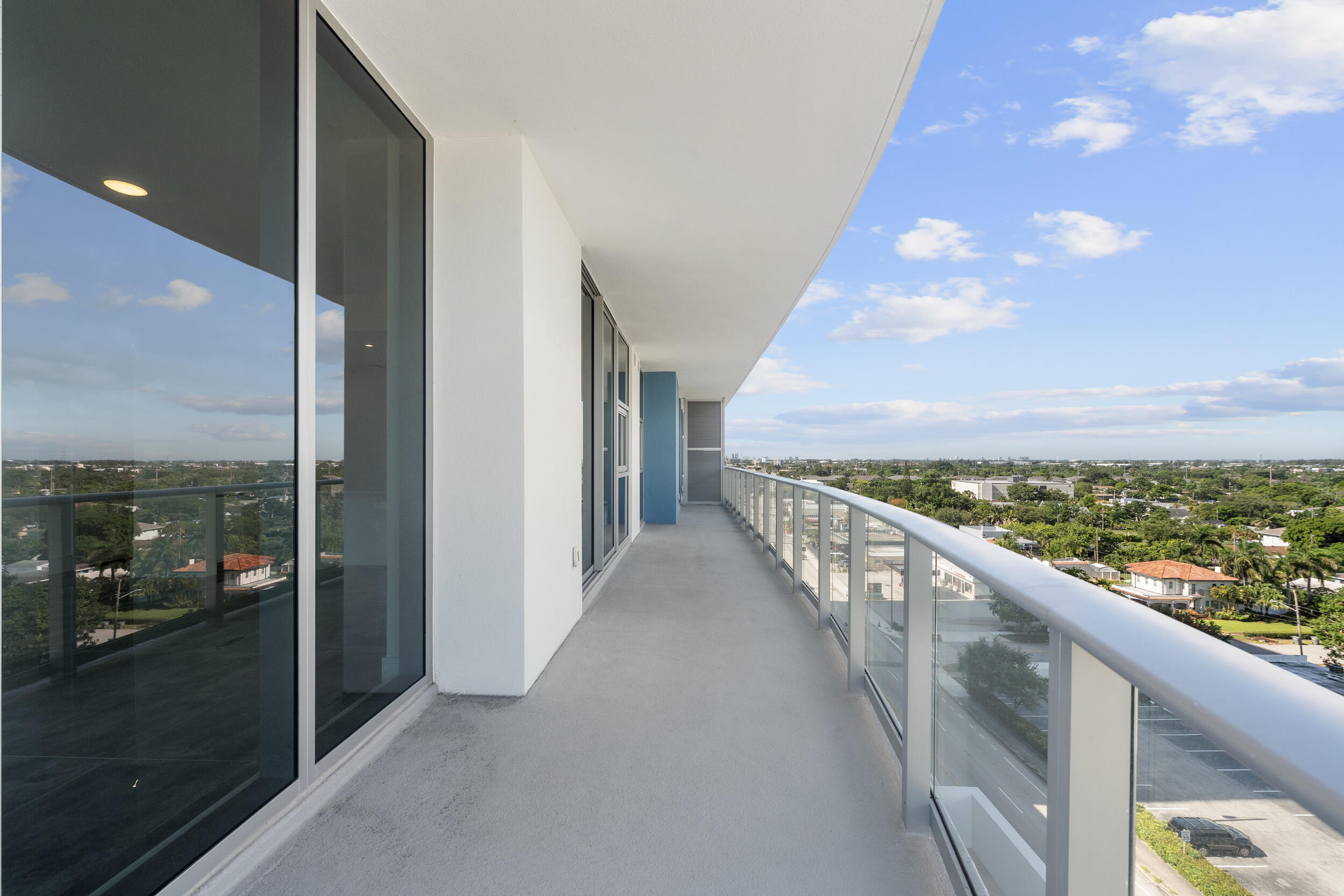 NAUTILUS 220 CONDO - Residential