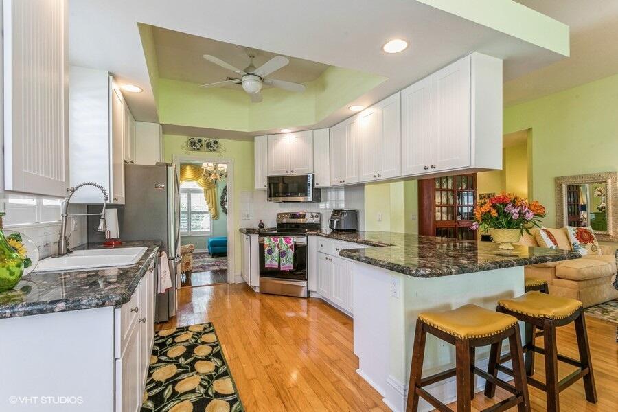 ISLES AT PALM BEACH GARDENS - Residential
