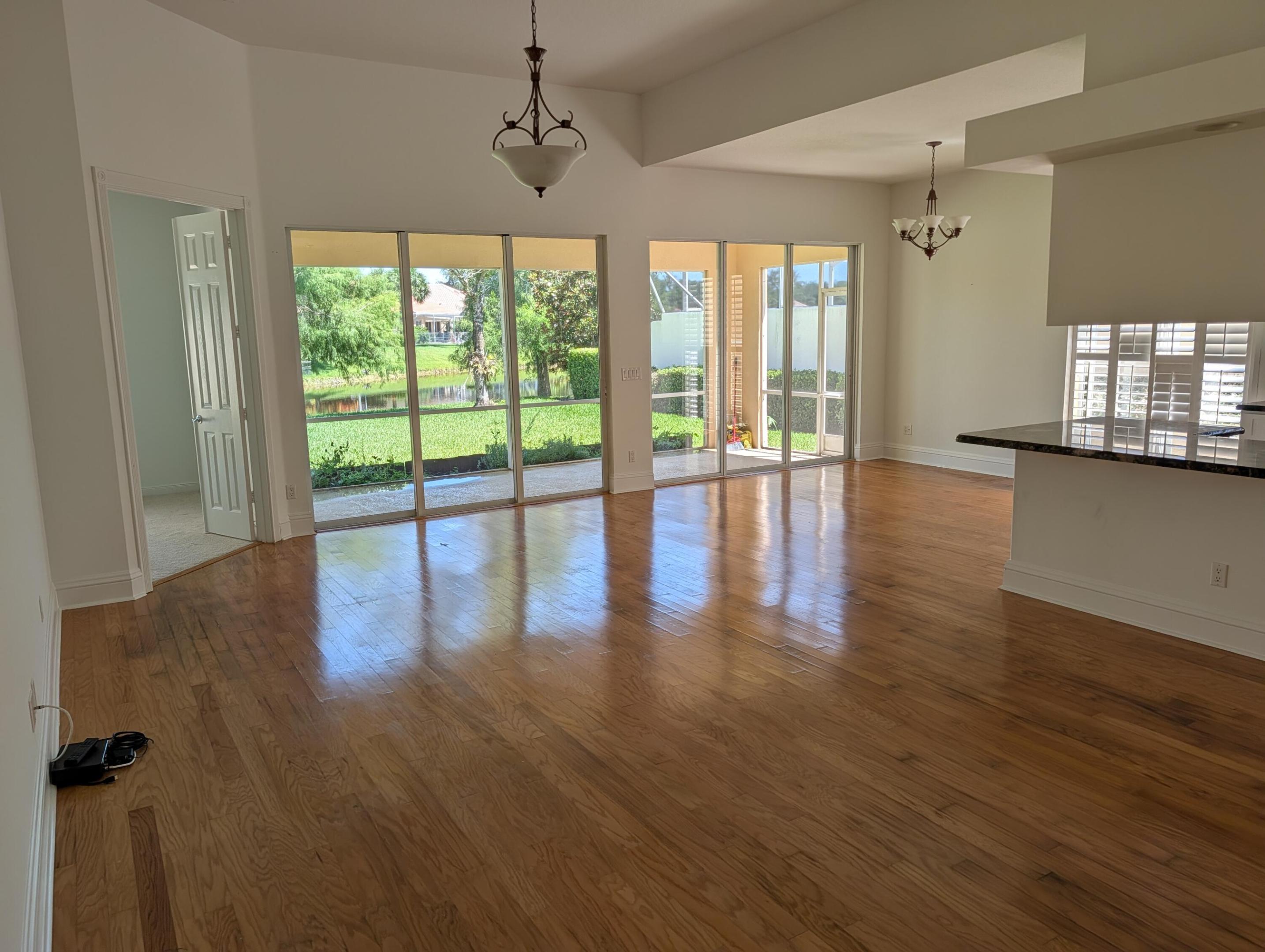 ISLES AT PALM BEACH GARDENS - Residential