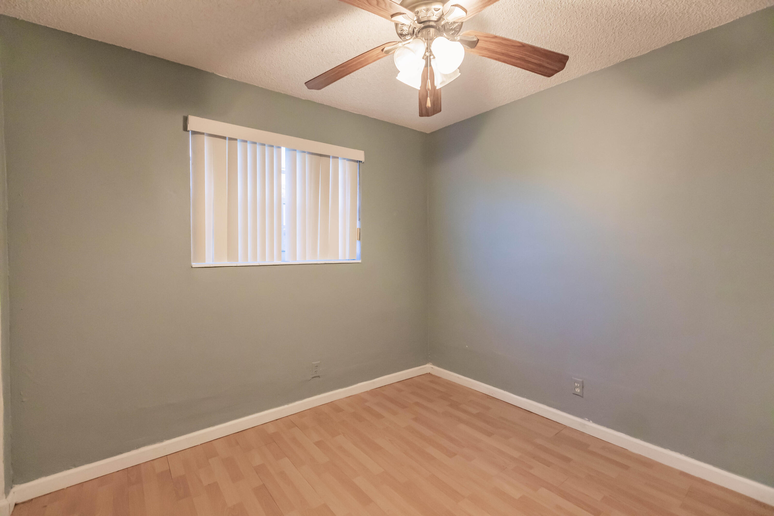 ORIOLE ESTATES SEC 8 - Residential