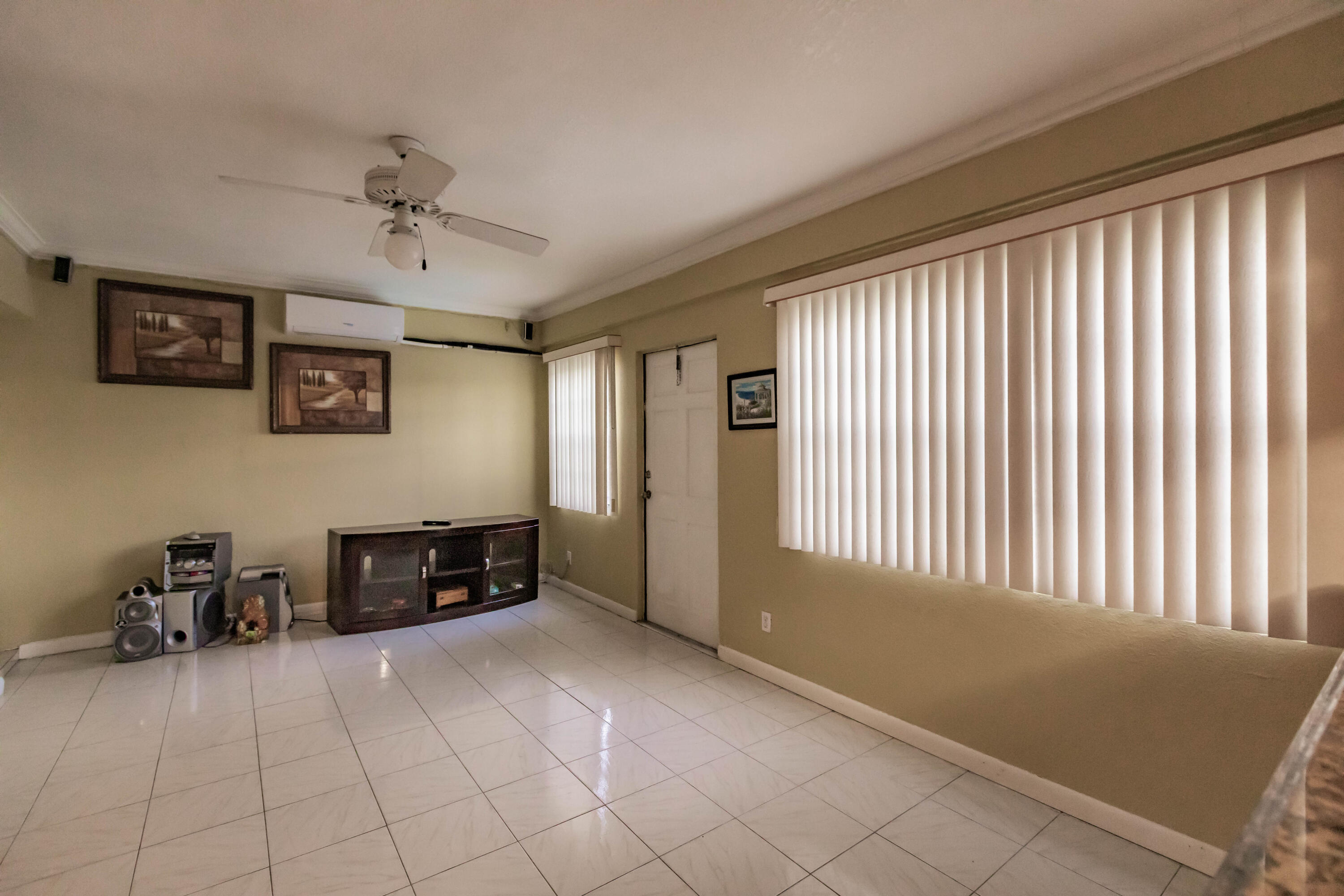 ORIOLE ESTATES SEC 8 - Residential
