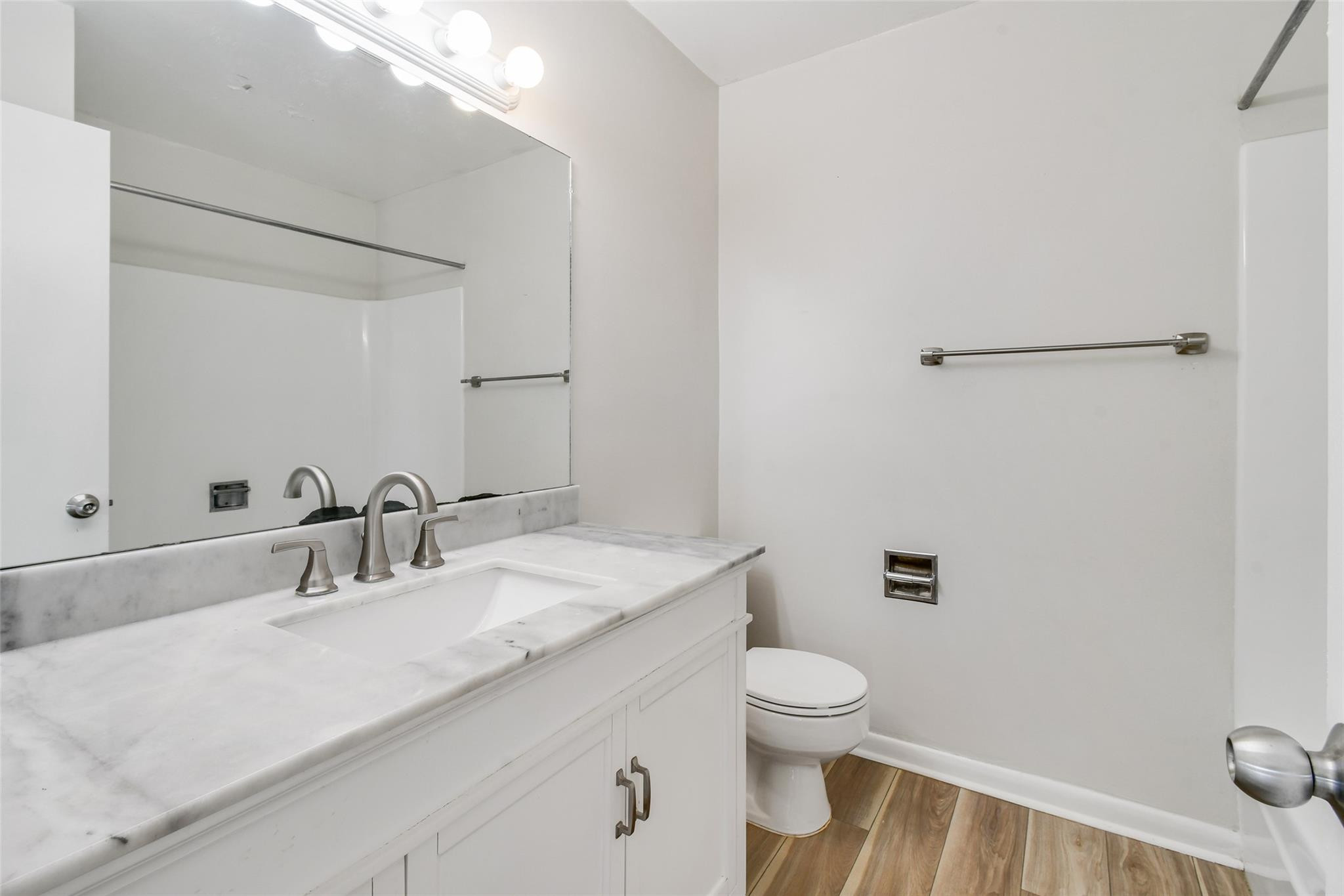 GARDENWAY CONDO - Residential