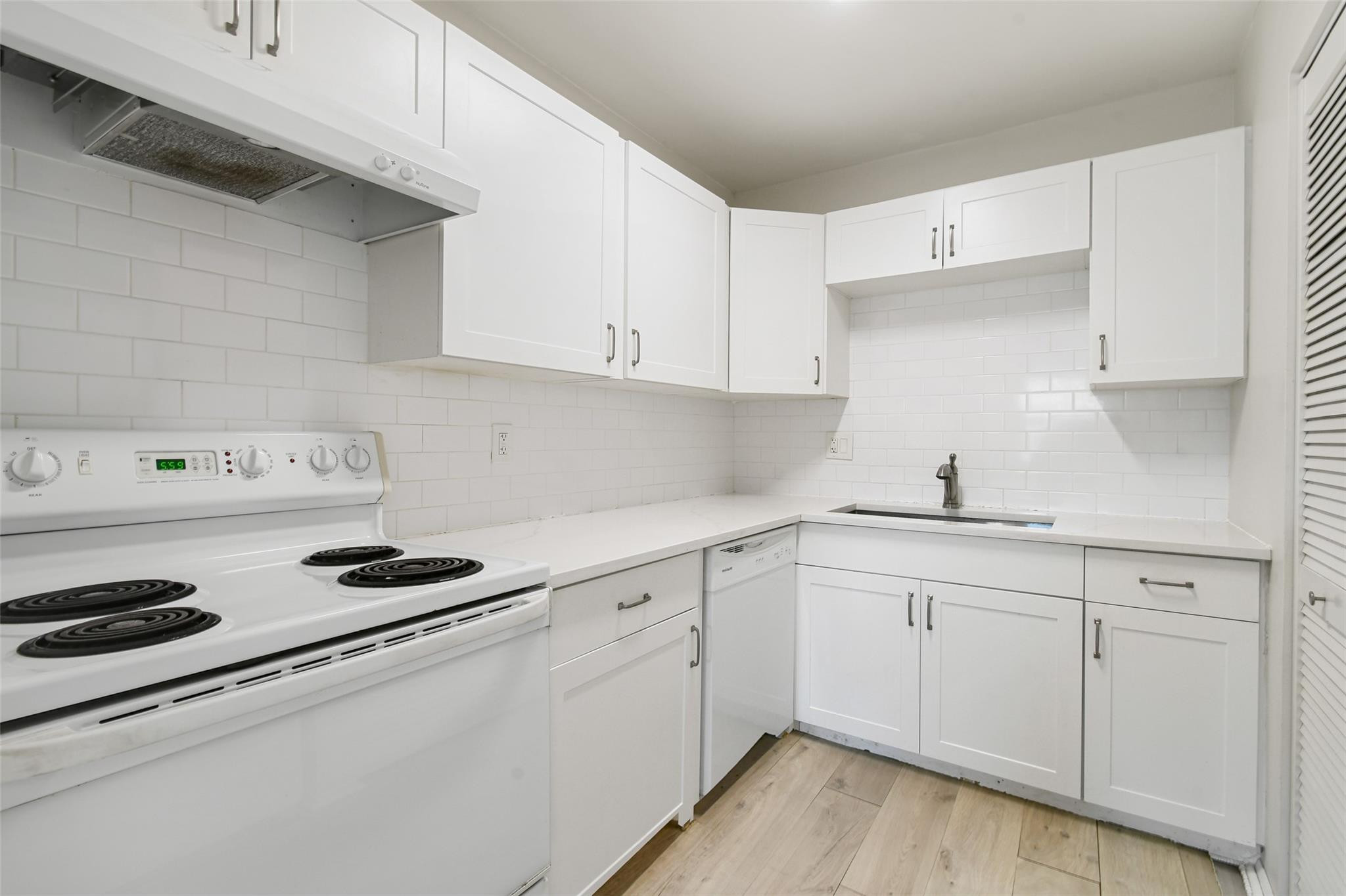 GARDENWAY CONDO - Residential