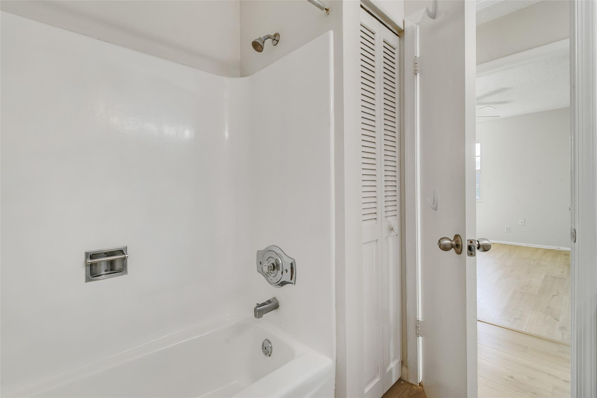 GARDENWAY CONDO - Residential