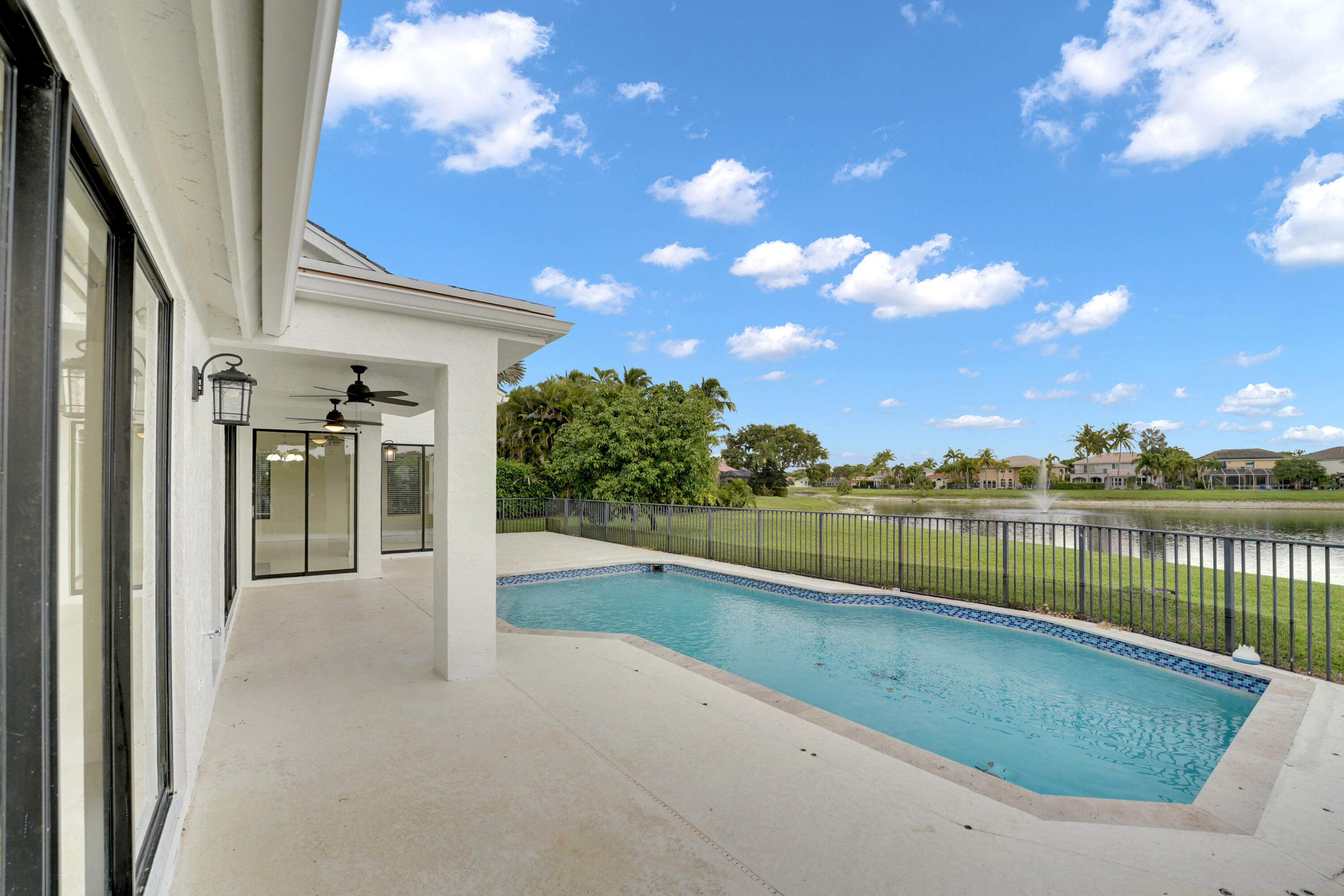 LEXINGTON HOMES ESTATES - Residential