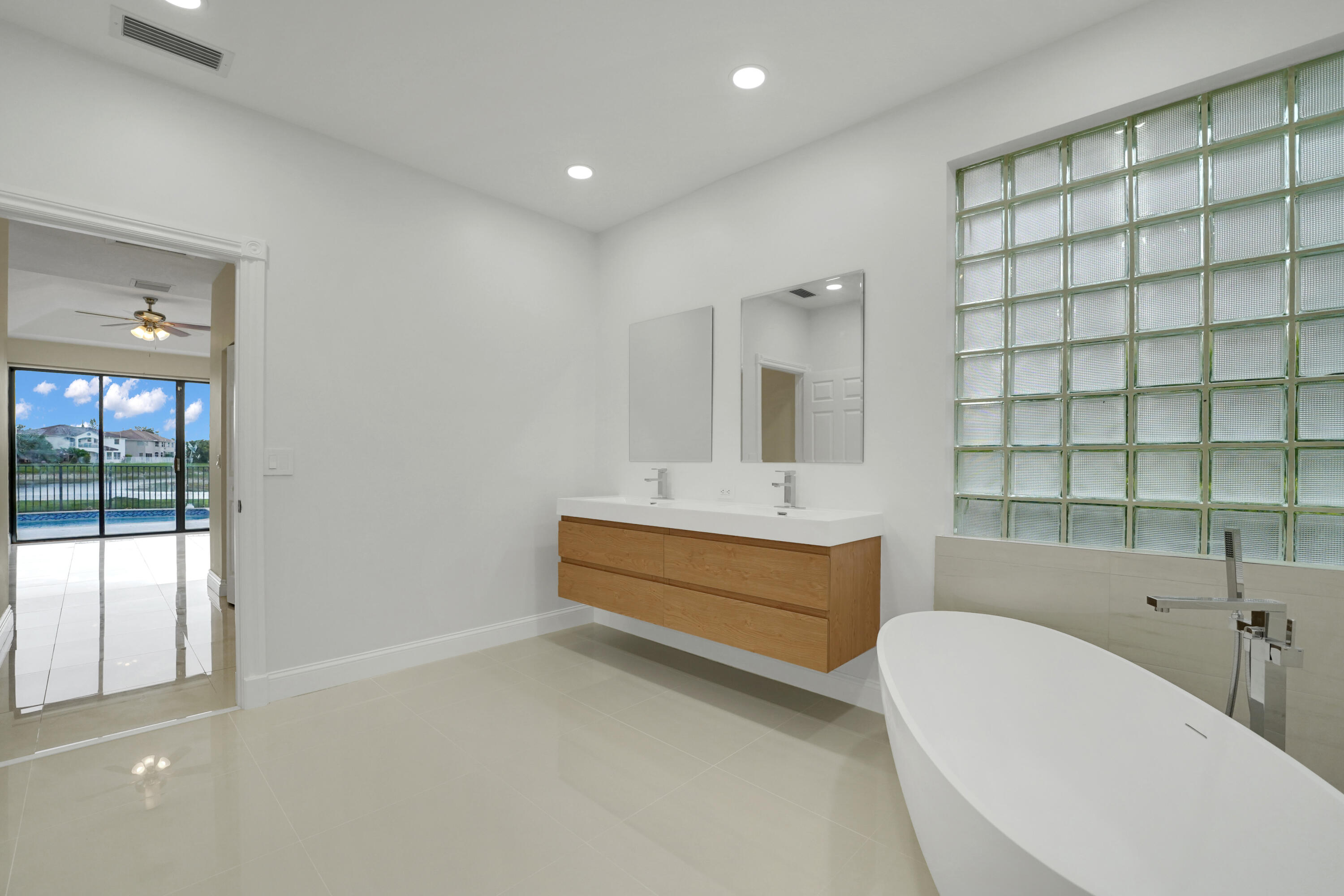 LEXINGTON HOMES ESTATES - Residential