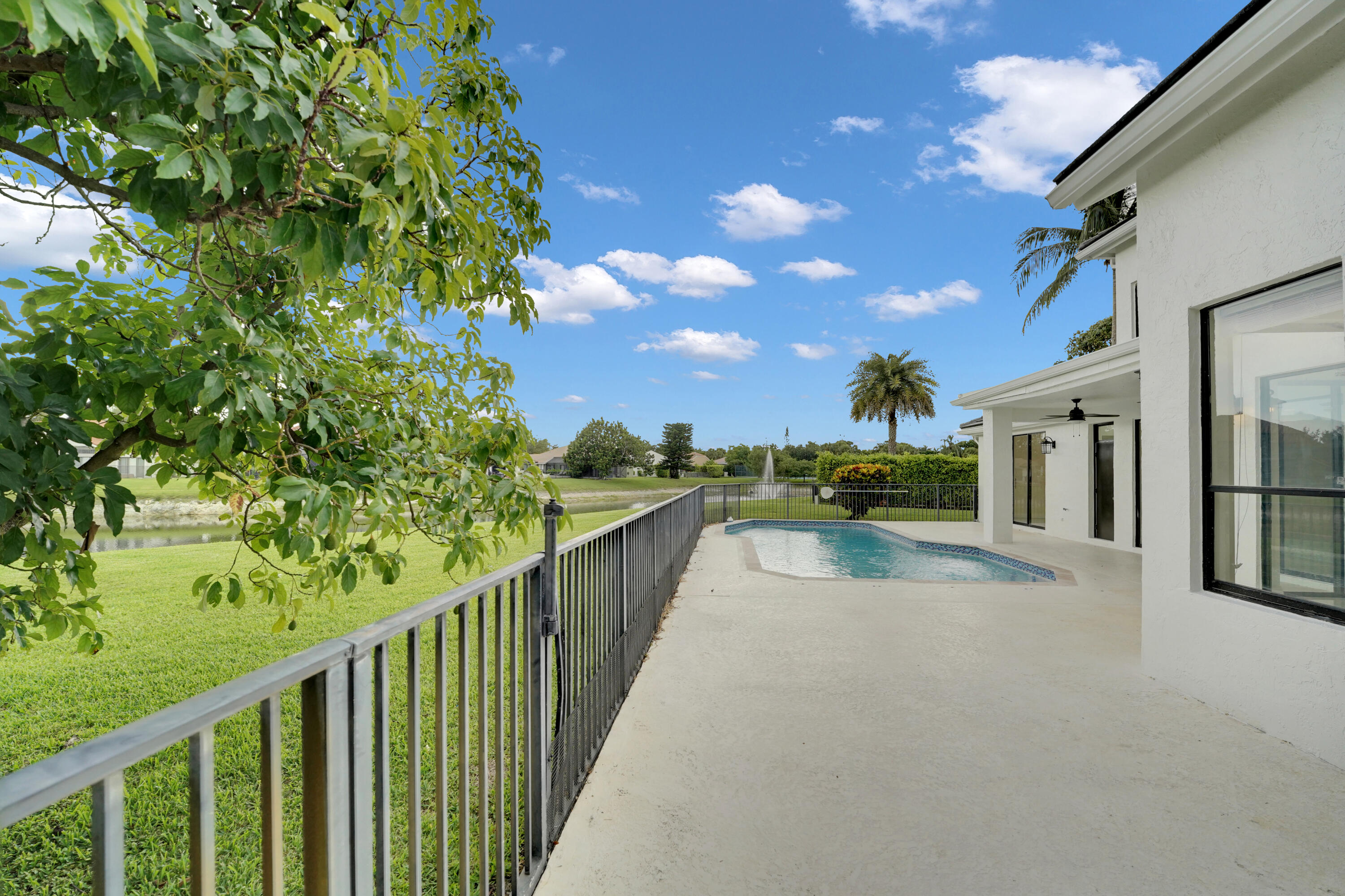LEXINGTON HOMES ESTATES - Residential