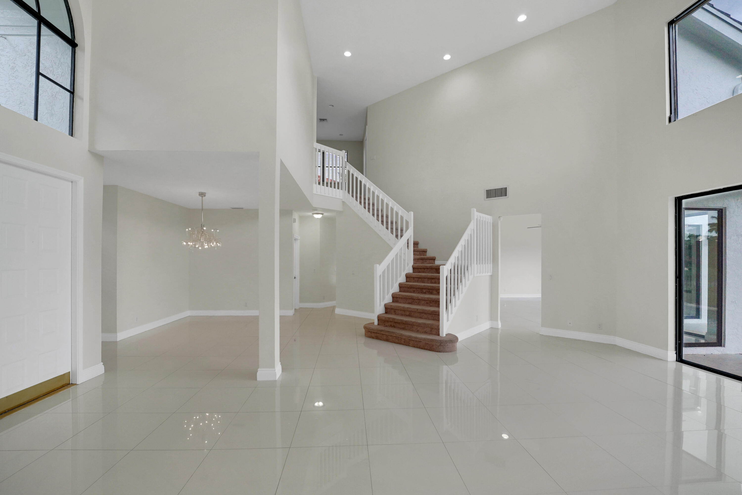 LEXINGTON HOMES ESTATES - Residential