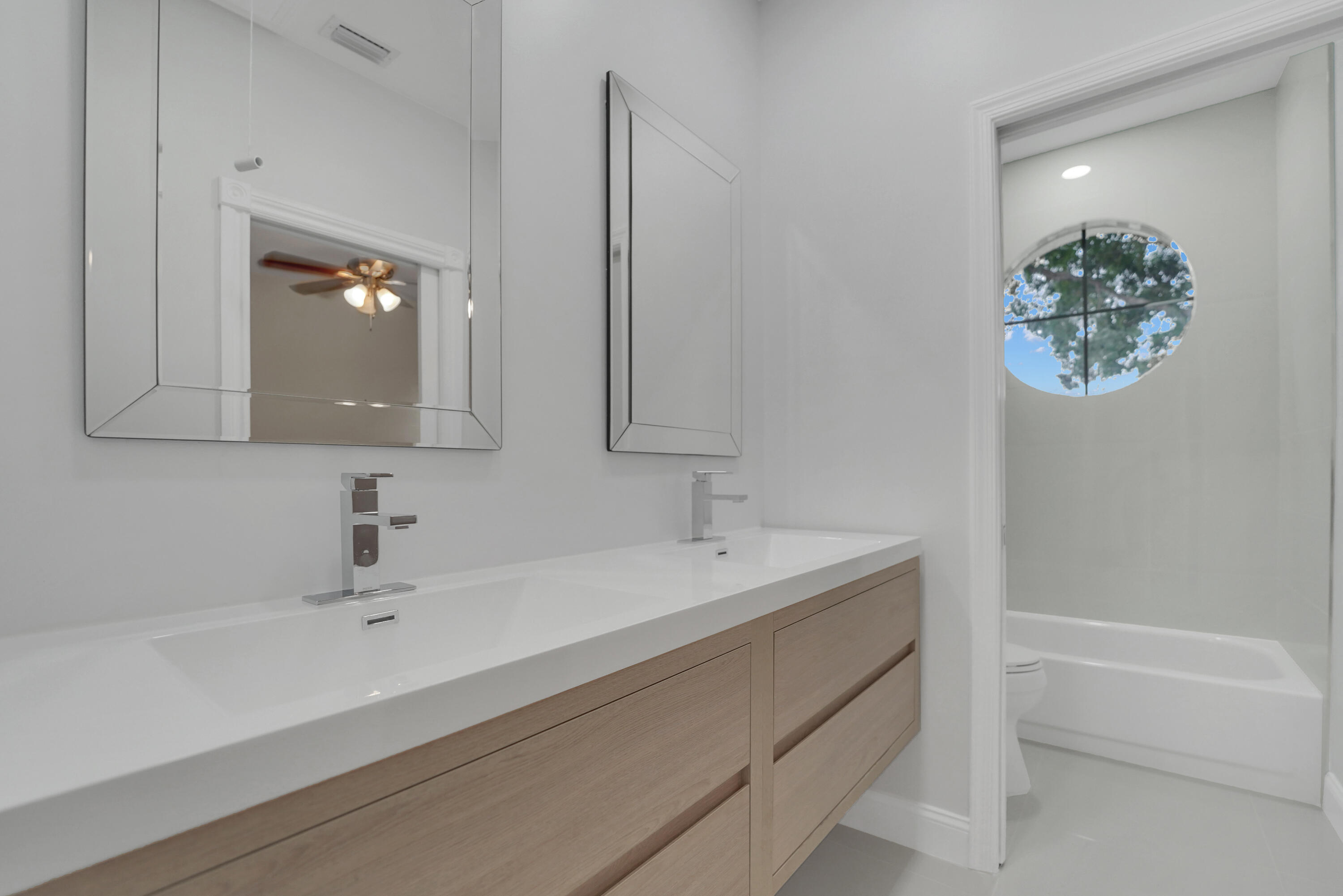 LEXINGTON HOMES ESTATES - Residential