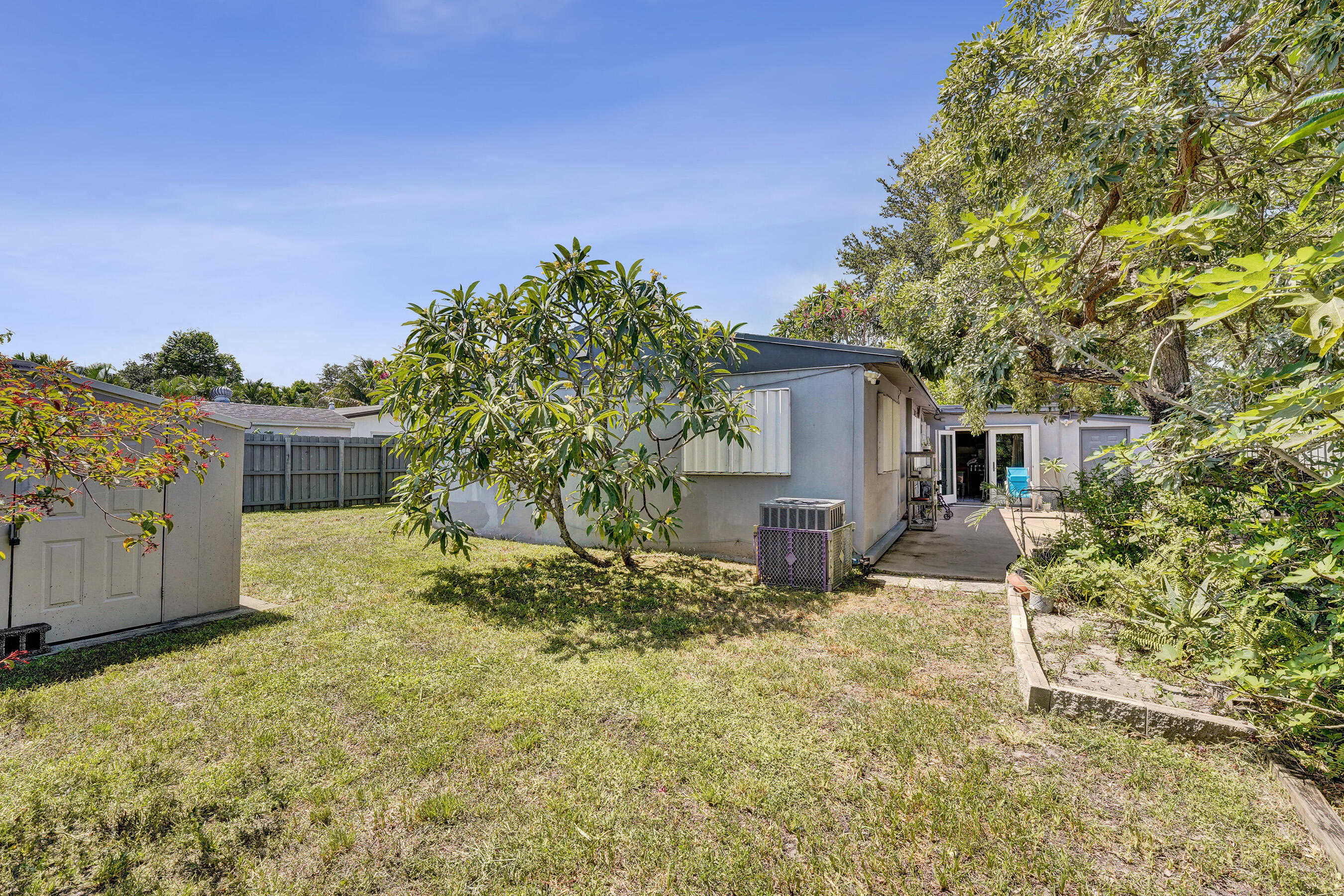 AVON HEIGHTS - Residential