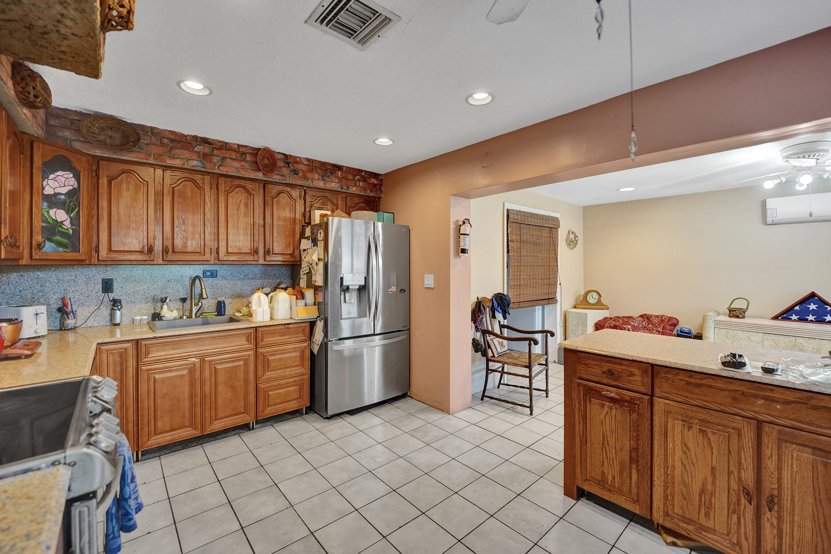 AVON HEIGHTS - Residential