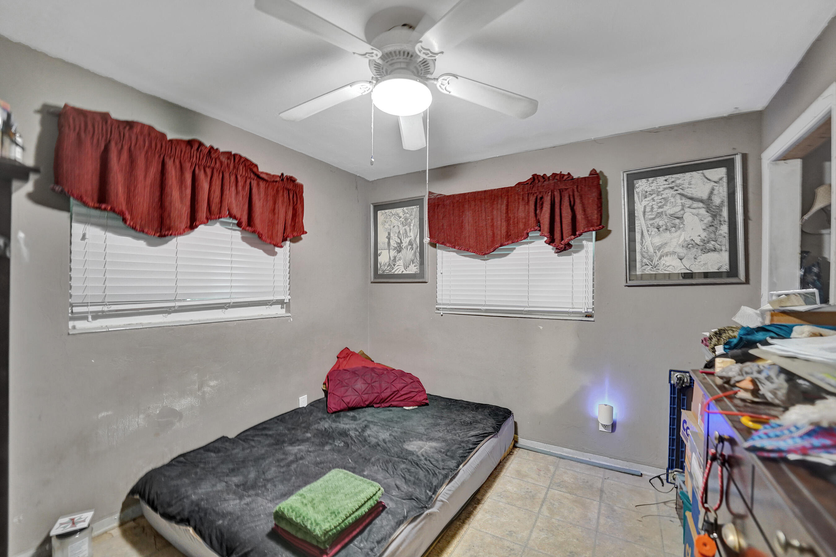AVON HEIGHTS - Residential